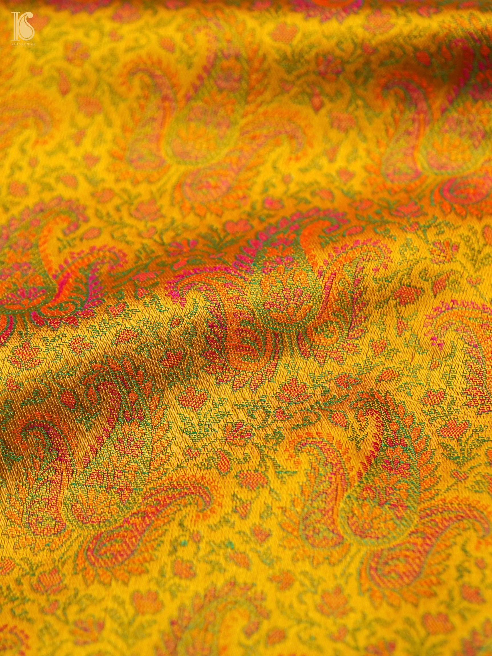 Handloom Banarasi Royal Ambi Tanchoi Silk Fabric