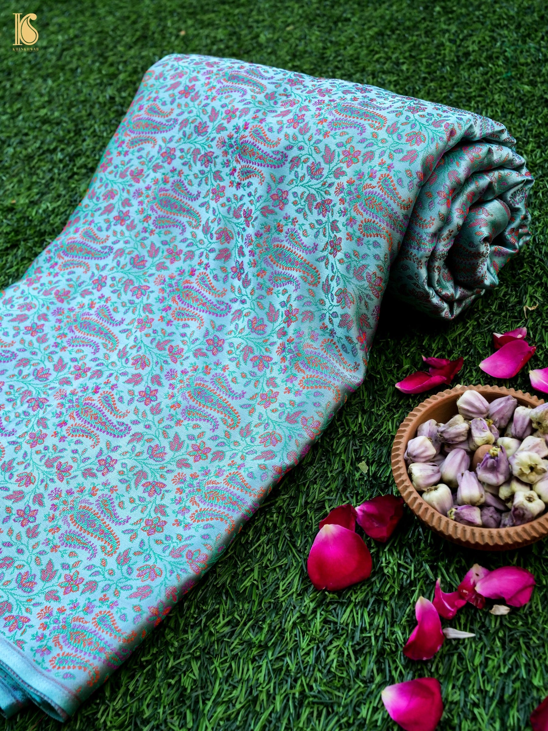 Handloom Banarasi Nawabi Ambi Tanchoi Silk Fabric