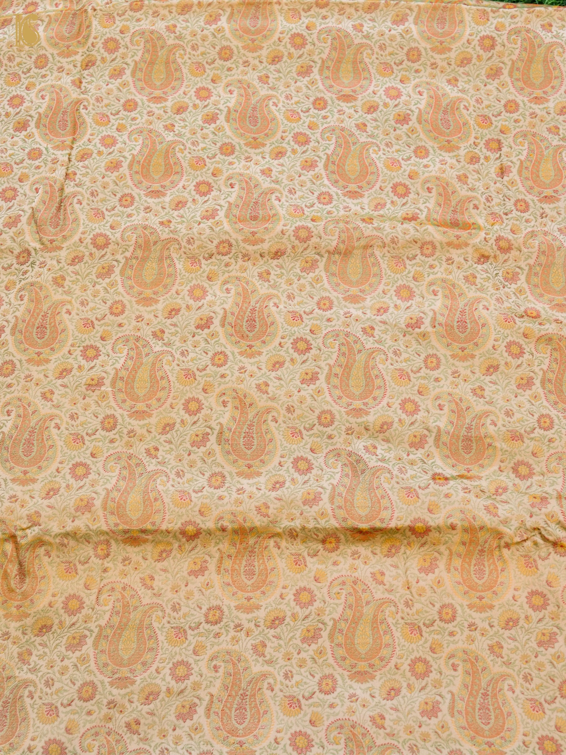 Handloom Banarasi Kalka Ambi Tanchoi Silk Fabric