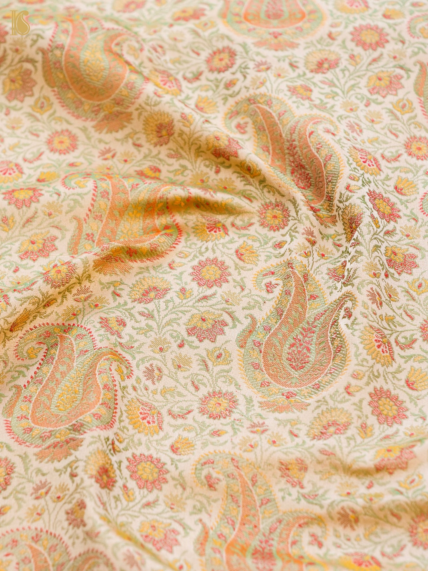 Handloom Banarasi Kalka Ambi Tanchoi Silk Fabric