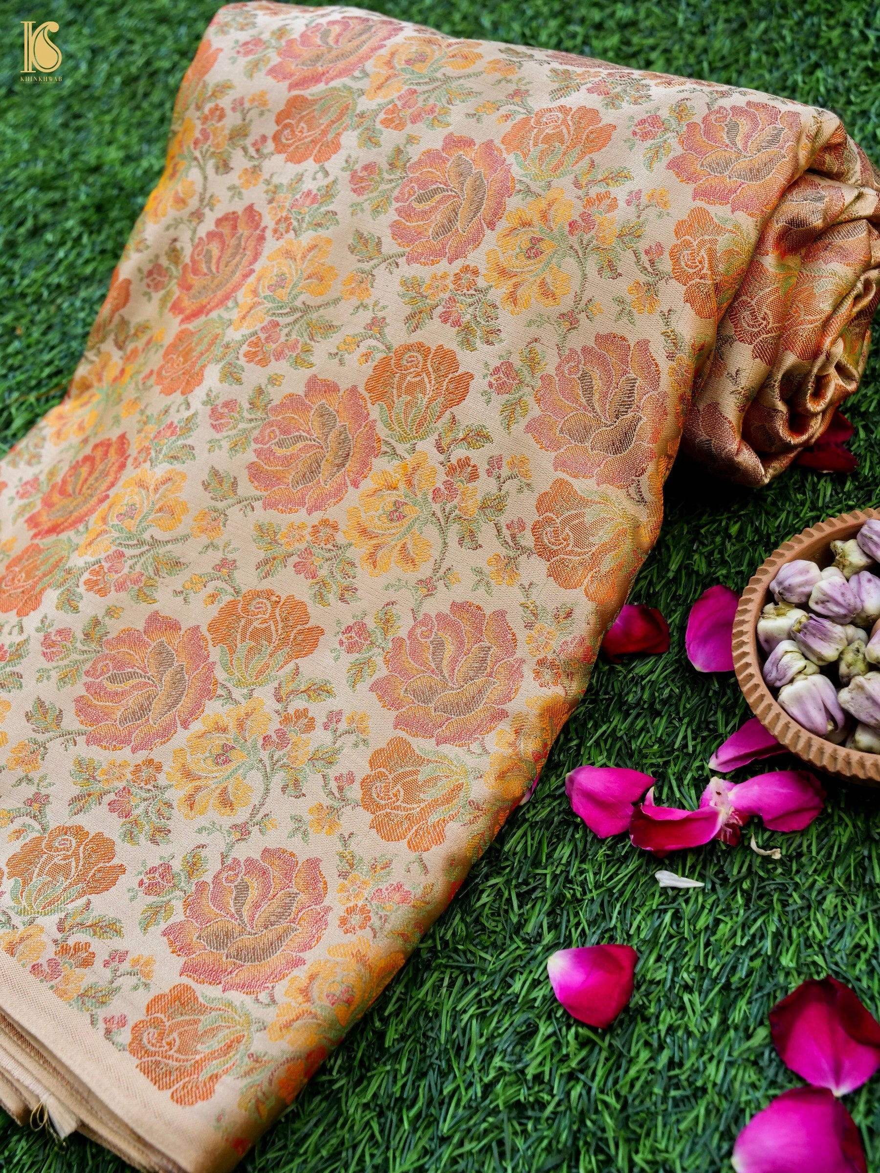 Handloom Banarasi Tanchoi Silk Rose Fabric