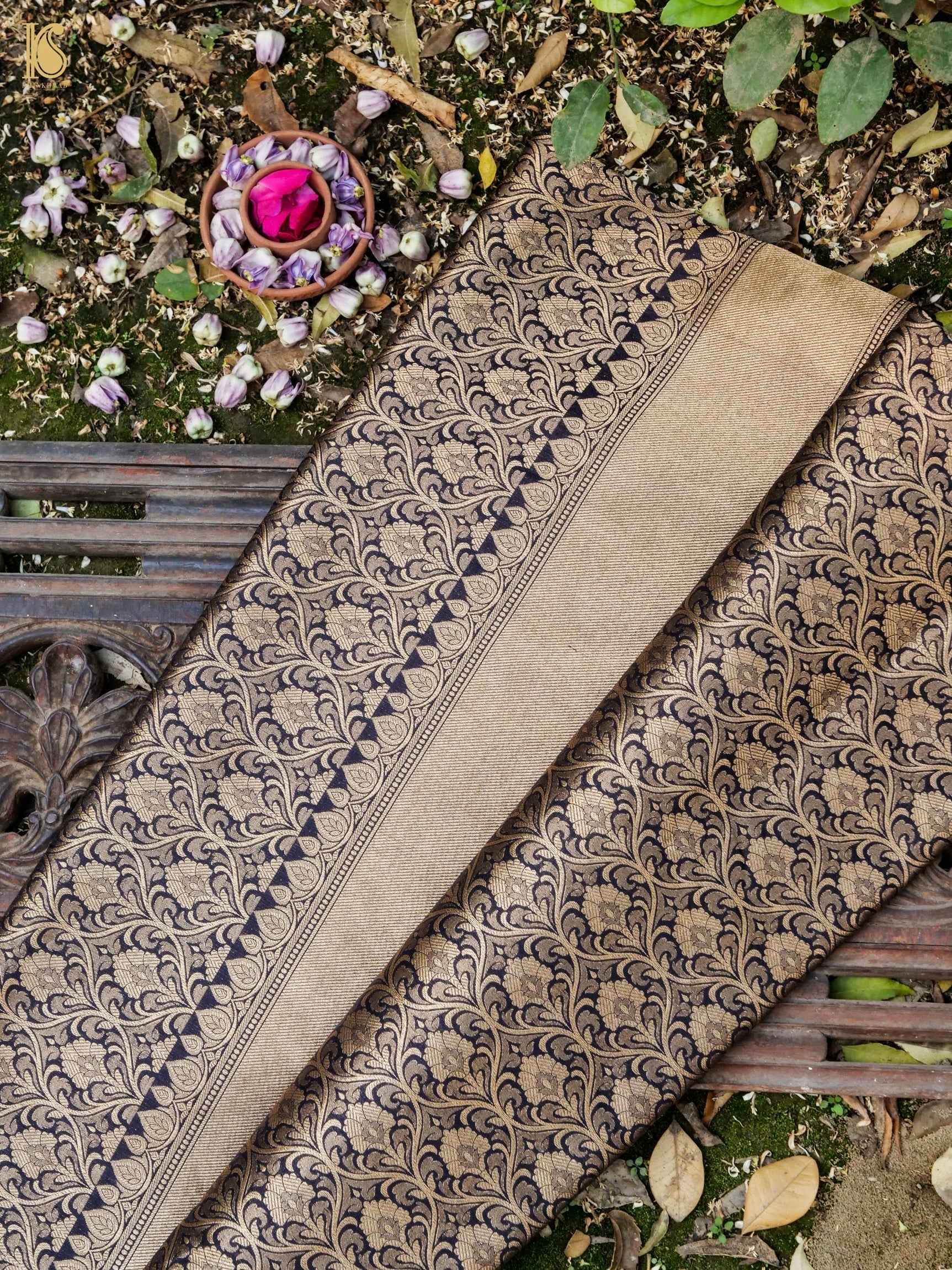 Handloom Banarasi Katan Silk Zari Tanchoi Saree