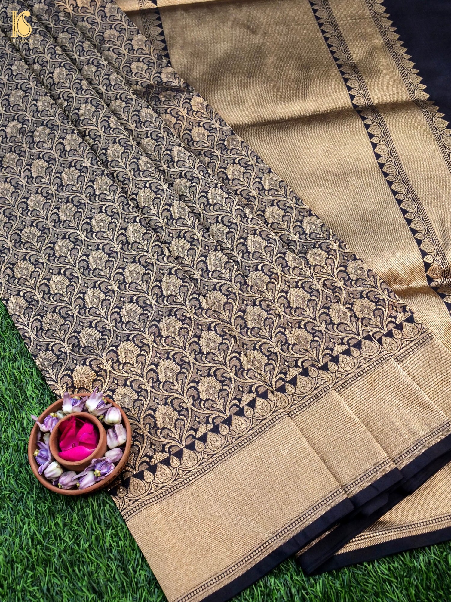 Handloom Banarasi Katan Silk Zari Tanchoi Saree