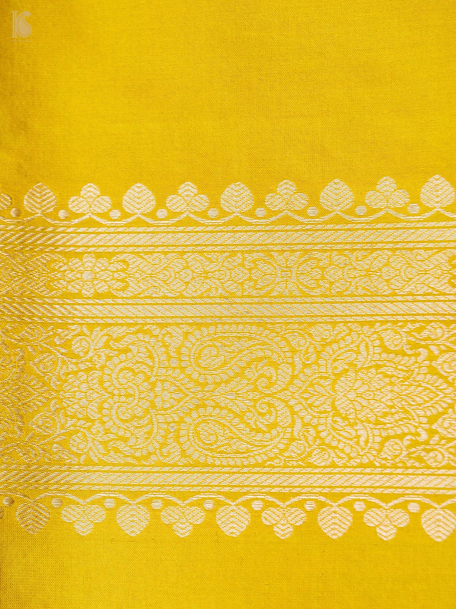 Handloom Banarasi Katan Silk Zari Tanchoi Saree