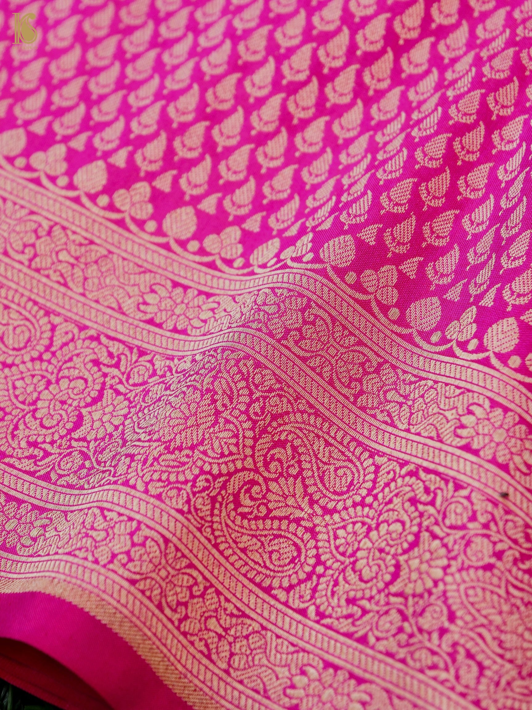 Handloom Banarasi Katan Silk Zari Tanchoi Saree