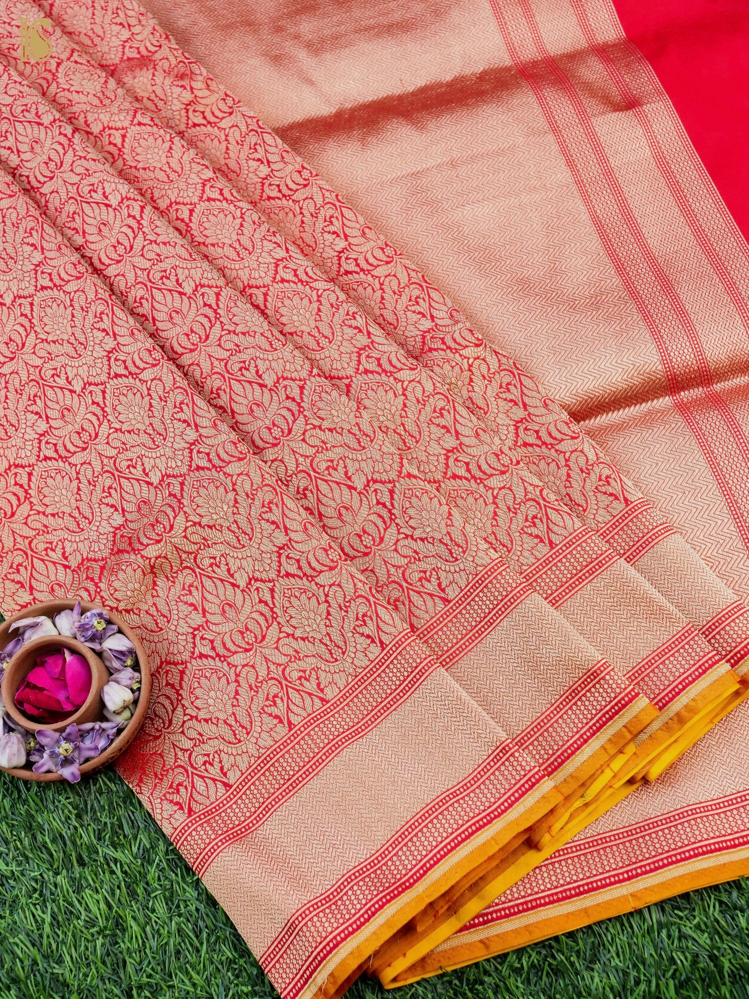 Handloom Banarasi Katan Silk Zari Tanchoi Saree