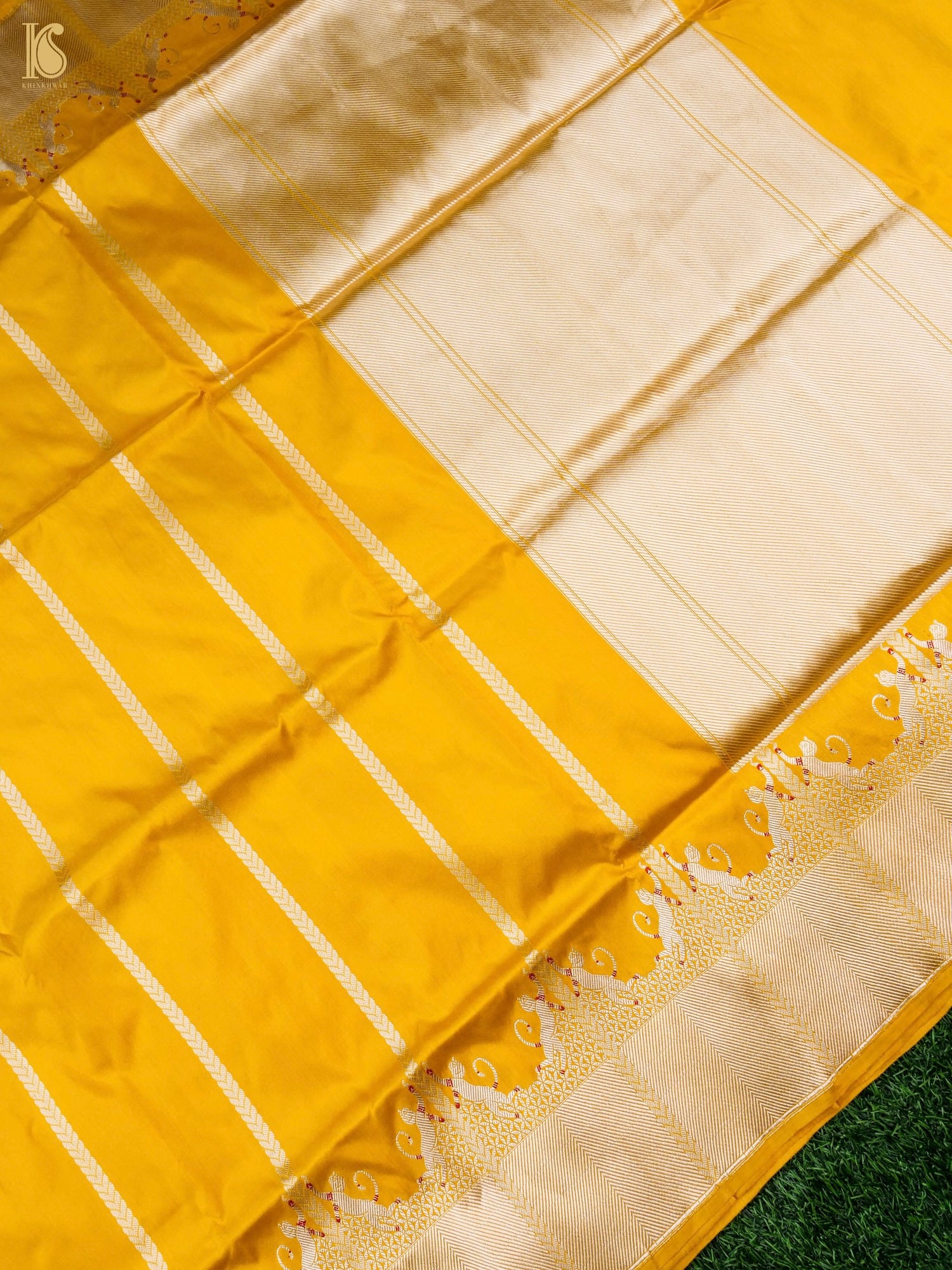 Handloom Banarasi Katan Silk Monkey Border Saree