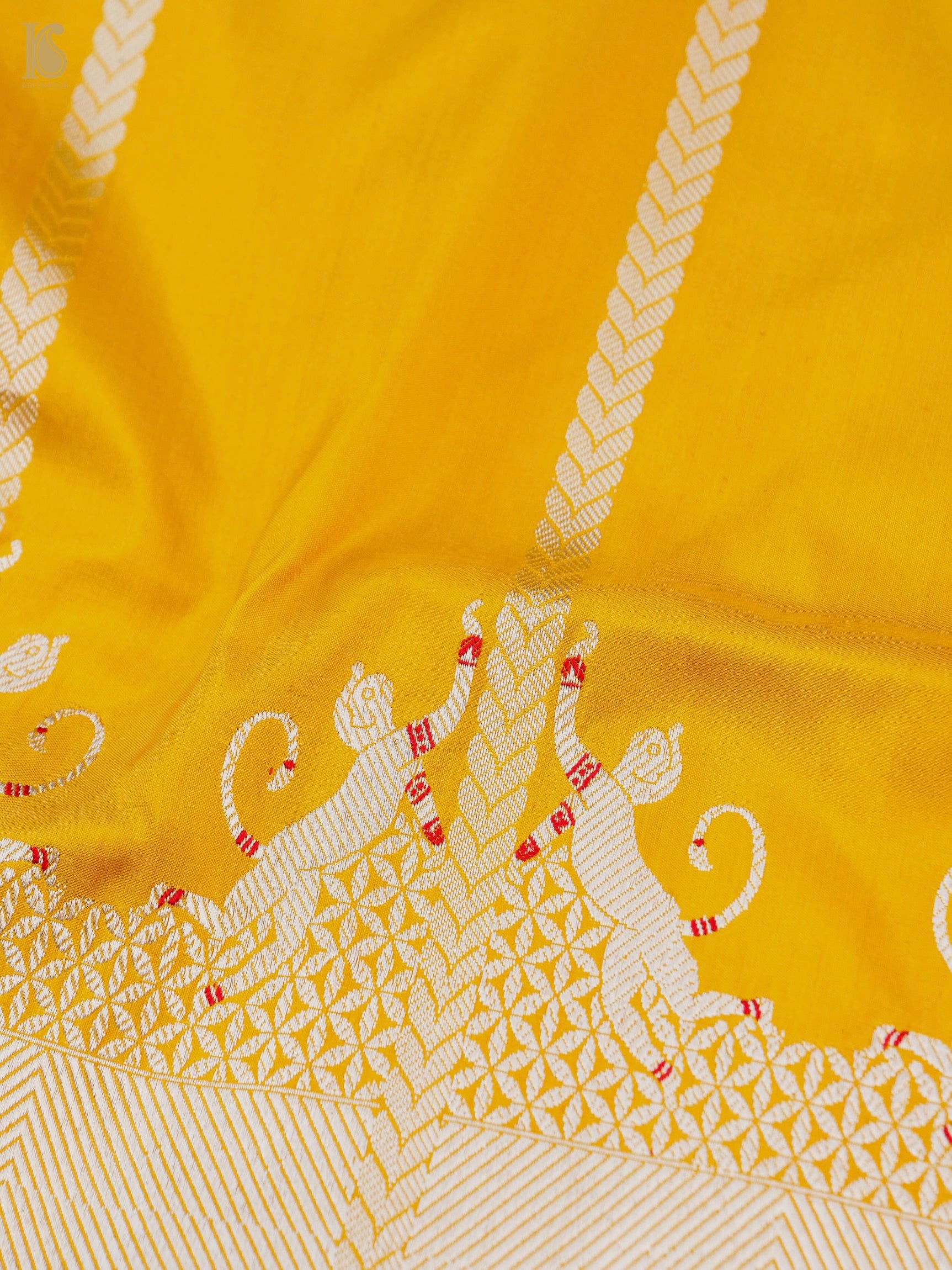 Handloom Banarasi Katan Silk Monkey Border Saree