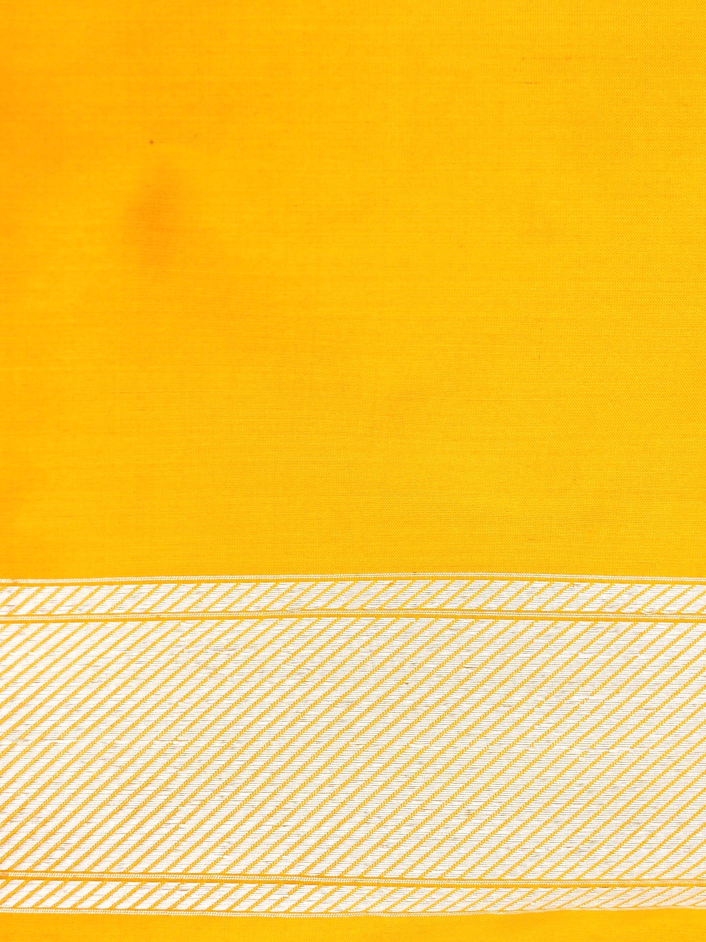 Handloom Banarasi Katan Silk Monkey Border Saree