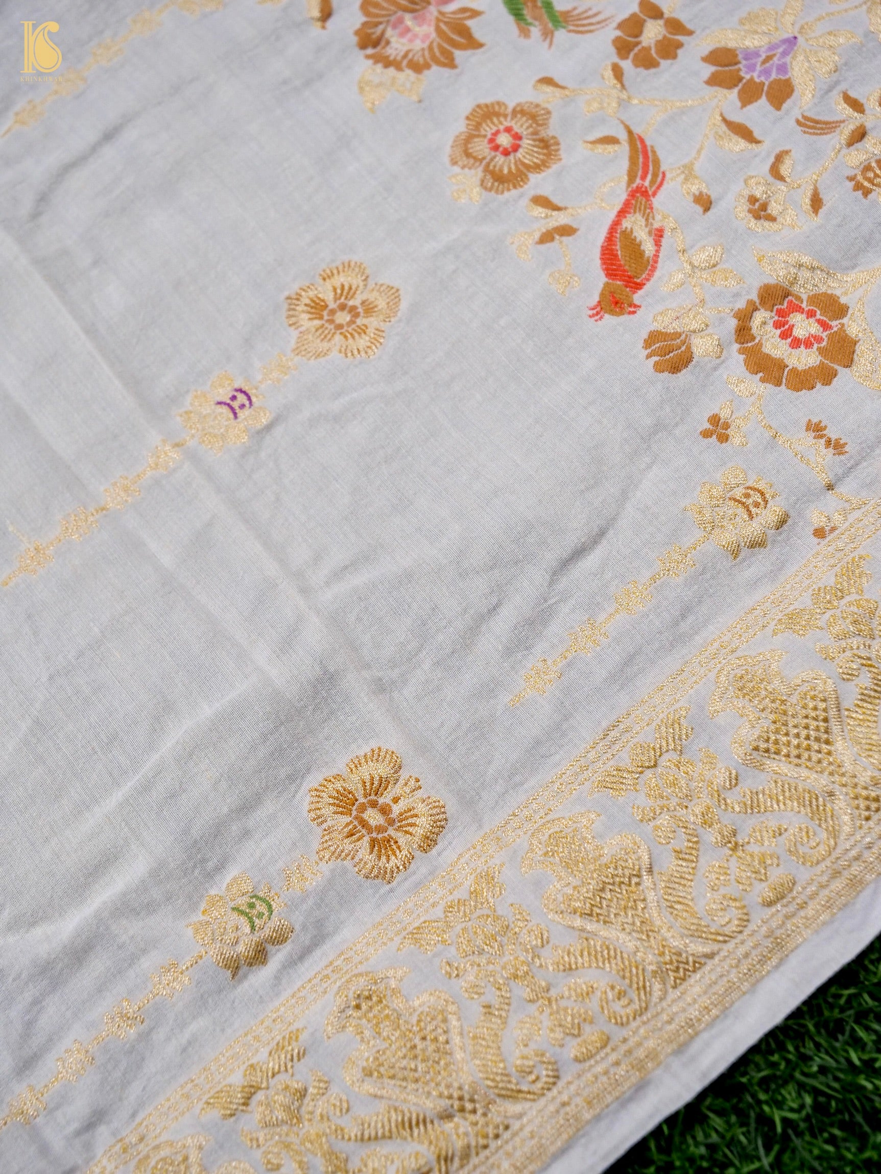 Georgette Kalidar Banarasi Dyeable Lehenga