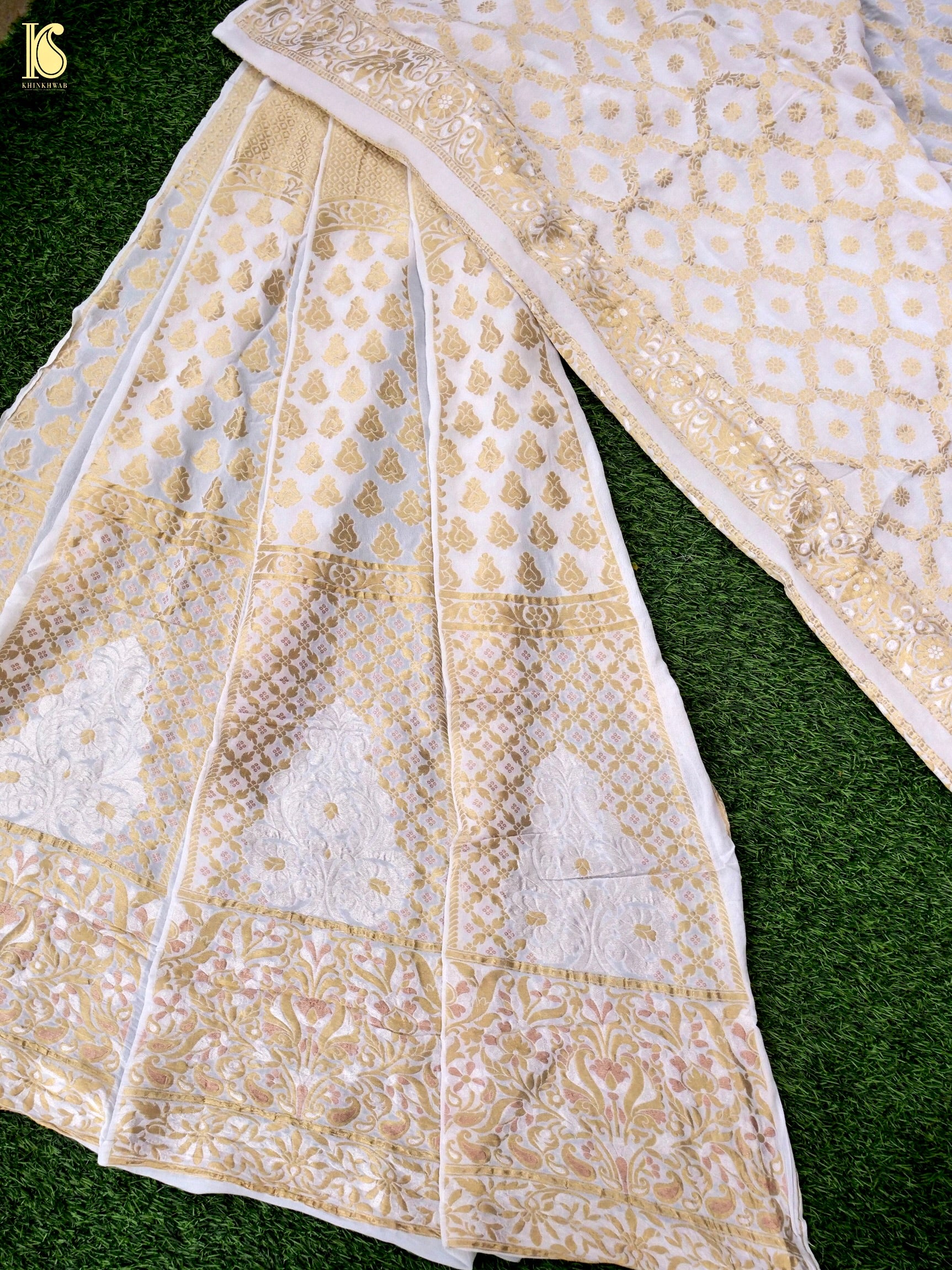 Georgette Kalidar Banarasi Dyeable Lehenga