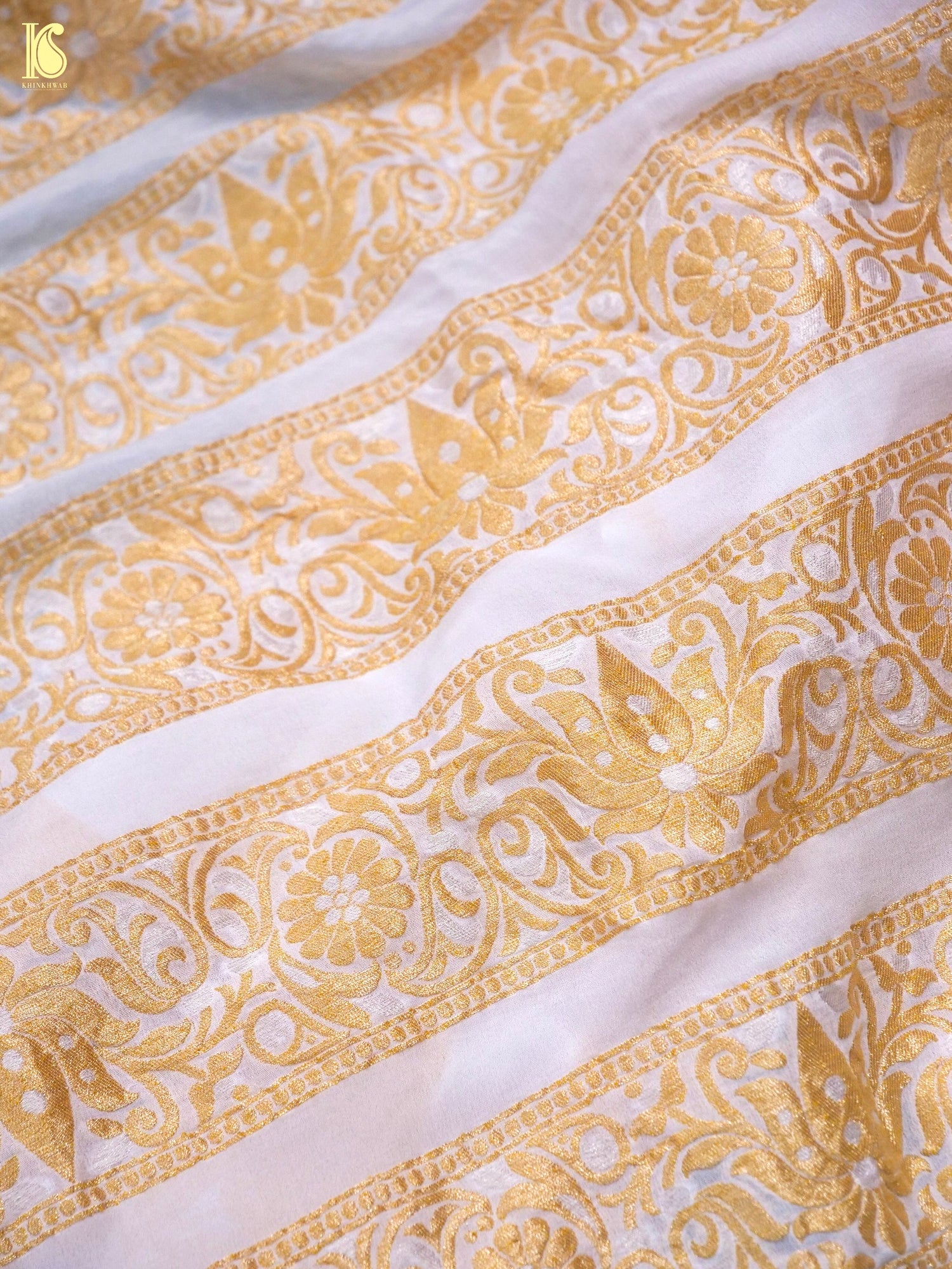 Georgette Kalidar Banarasi Dyeable Lehenga