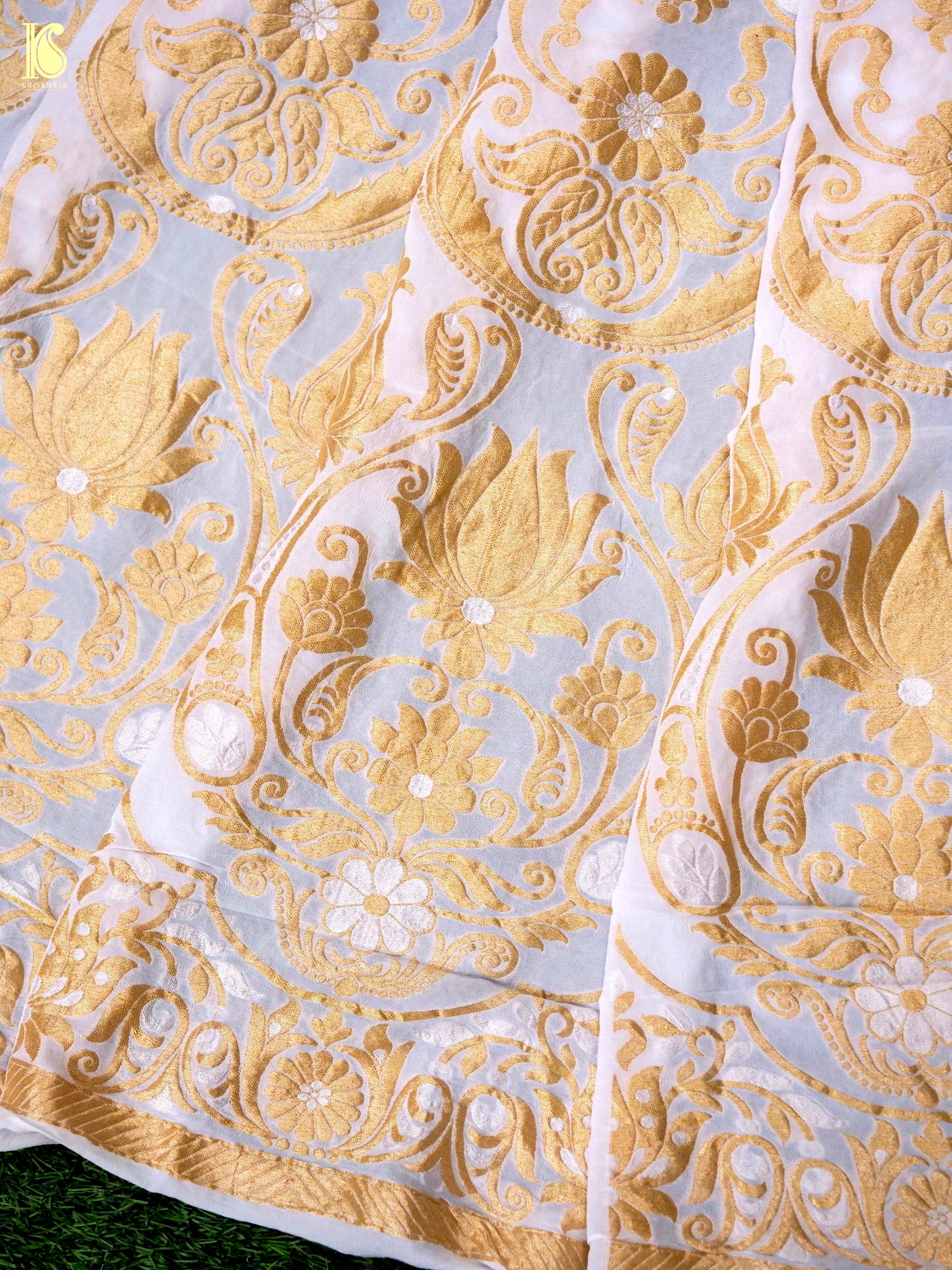 Georgette Kalidar Banarasi Dyeable Lehenga