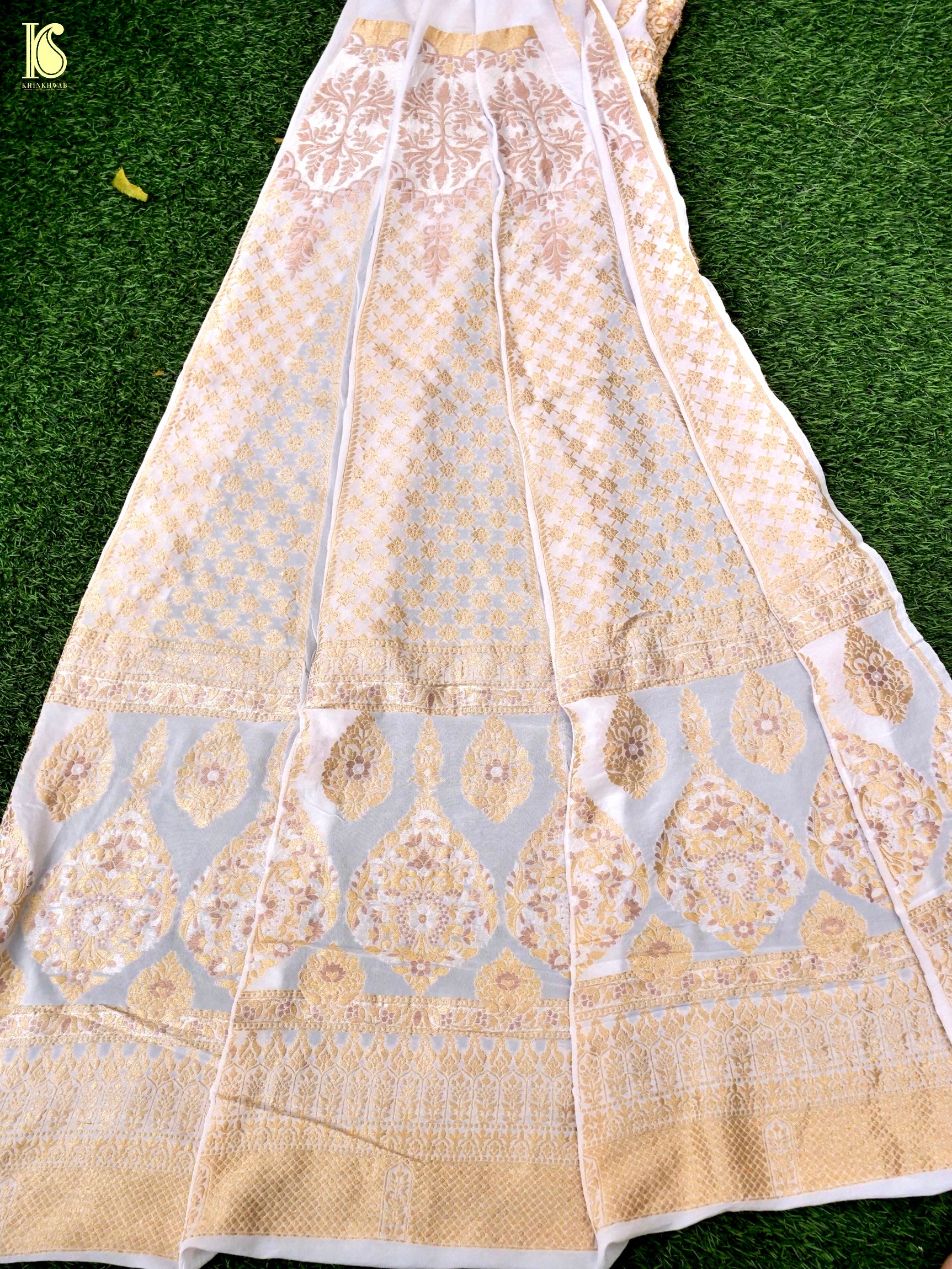 Georgette Kalidar Banarasi Dyeable Lehenga