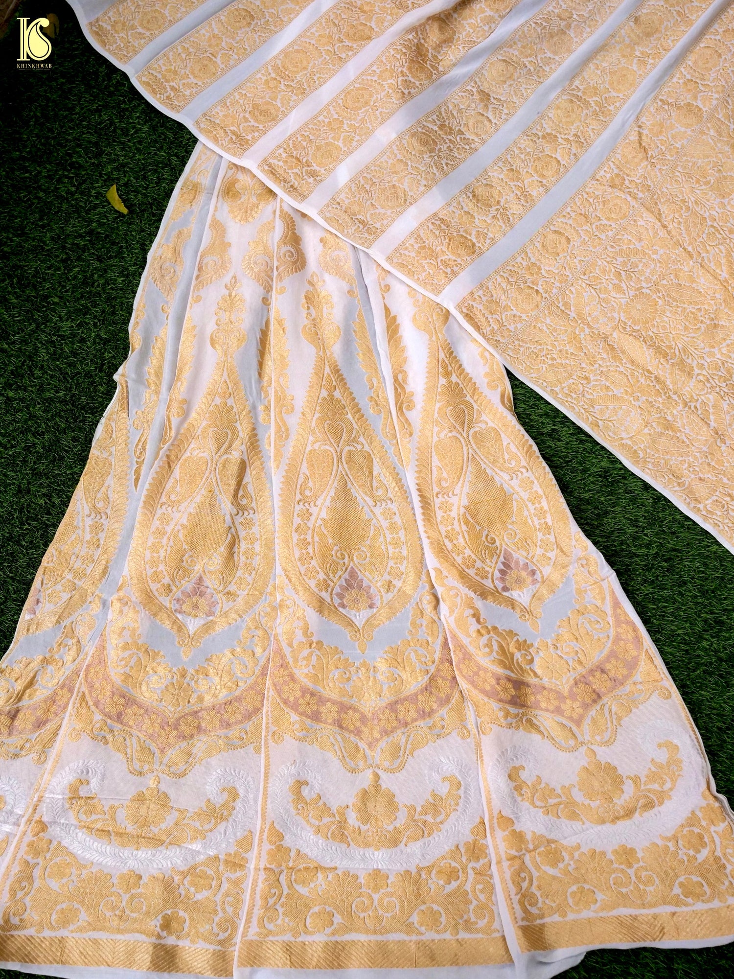 Georgette Kalidar Banarasi Dyeable Lehenga