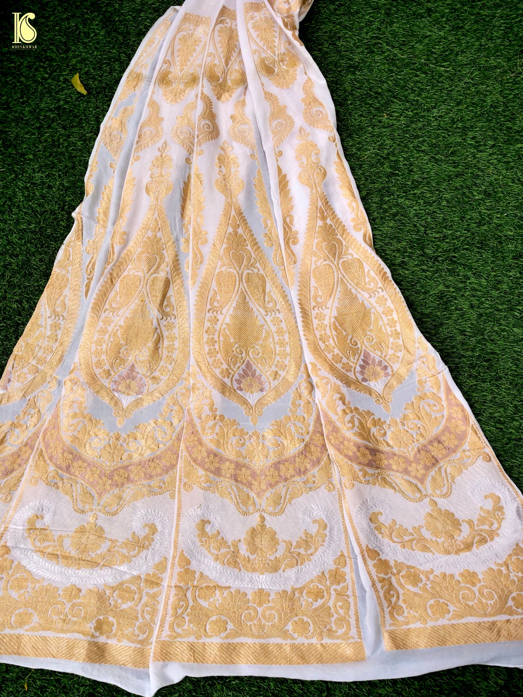 Georgette Kalidar Banarasi Dyeable Lehenga