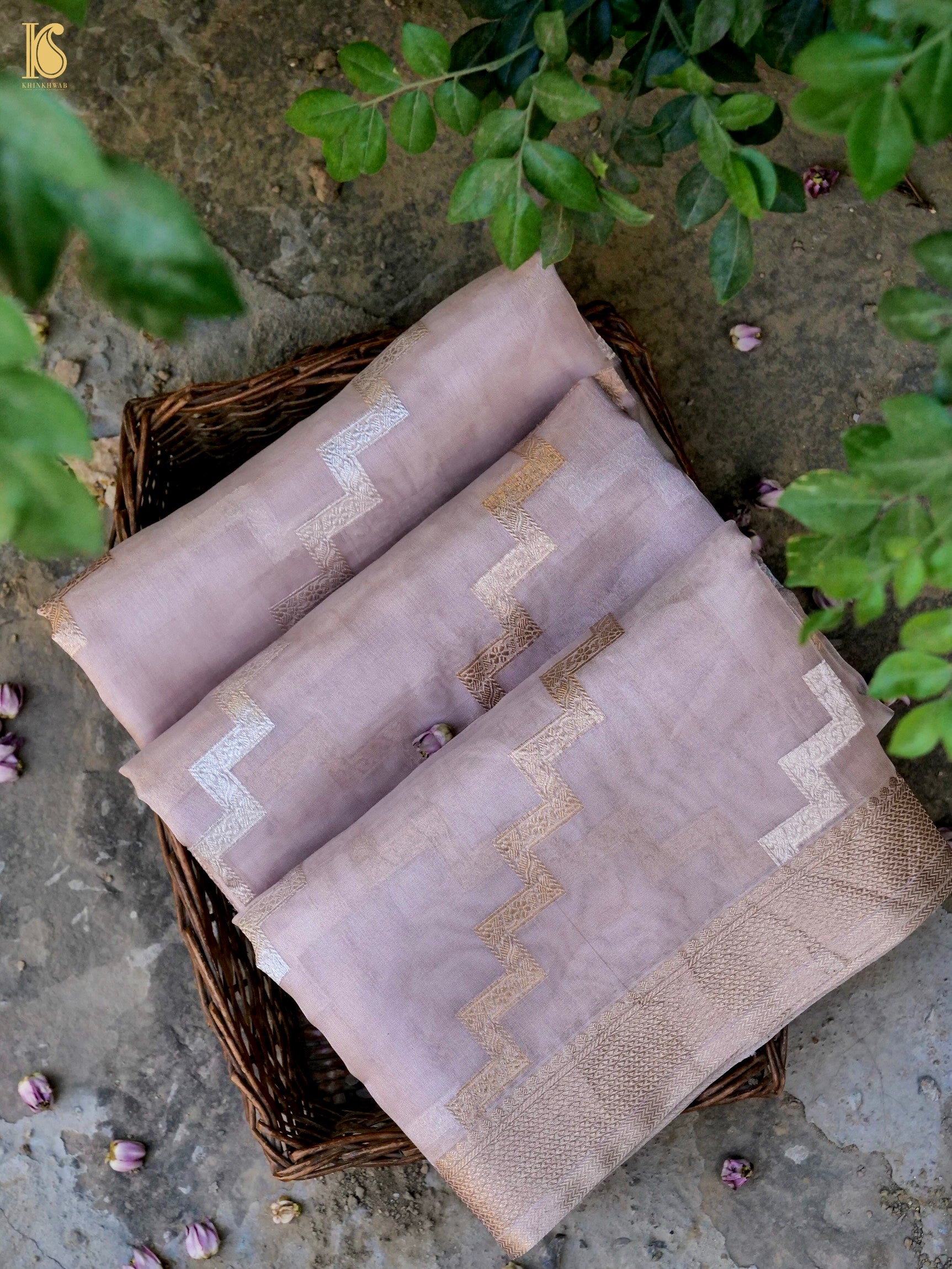 Handloom Banarasi Kora Tissue Dyeable Zigzag Saree