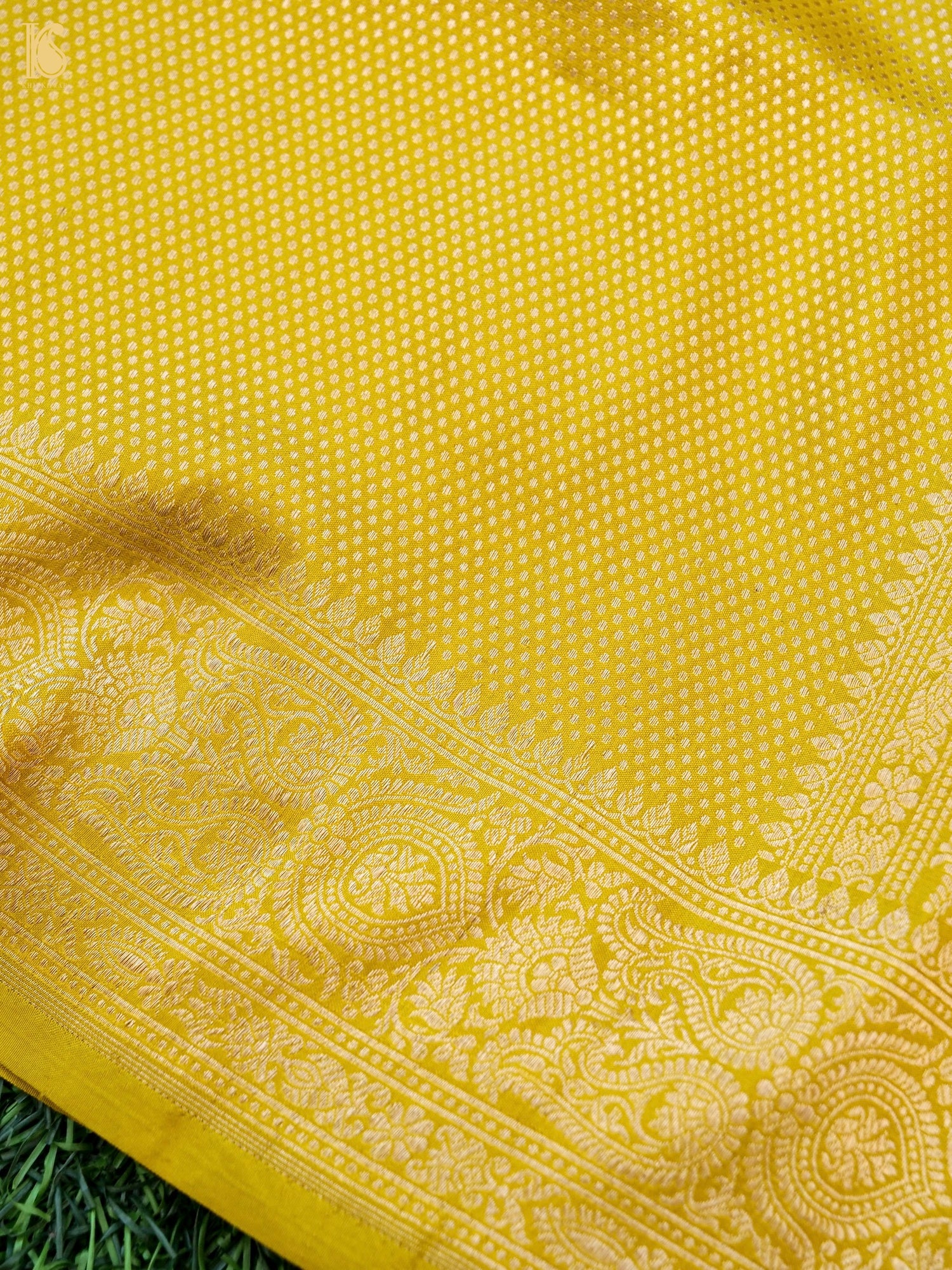 Handloom Banarasi Katan Silk Zari Tanchoi Saree