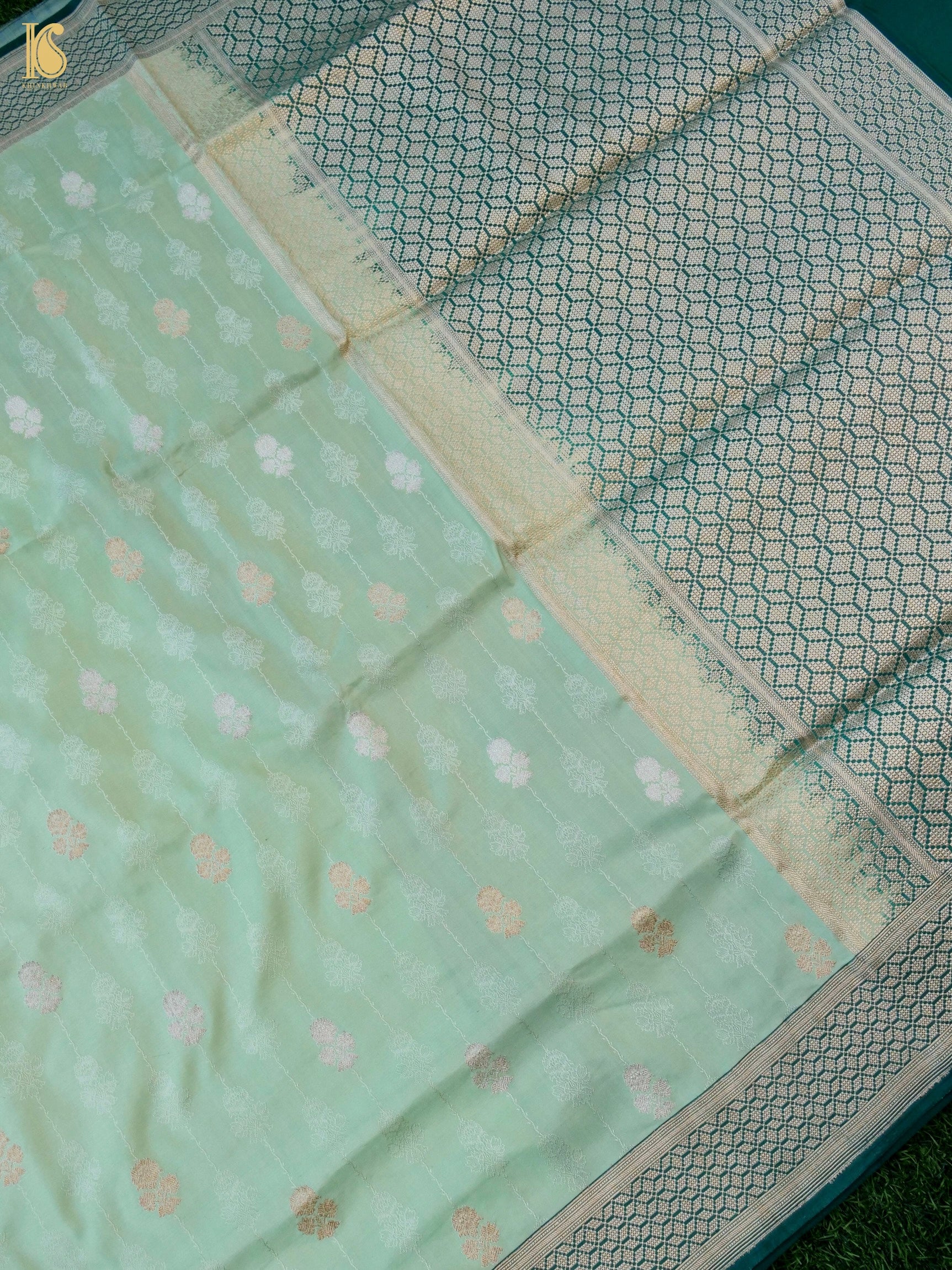 Handloom Banarasi Mashru Silk Tanchoi Kadwa Saree