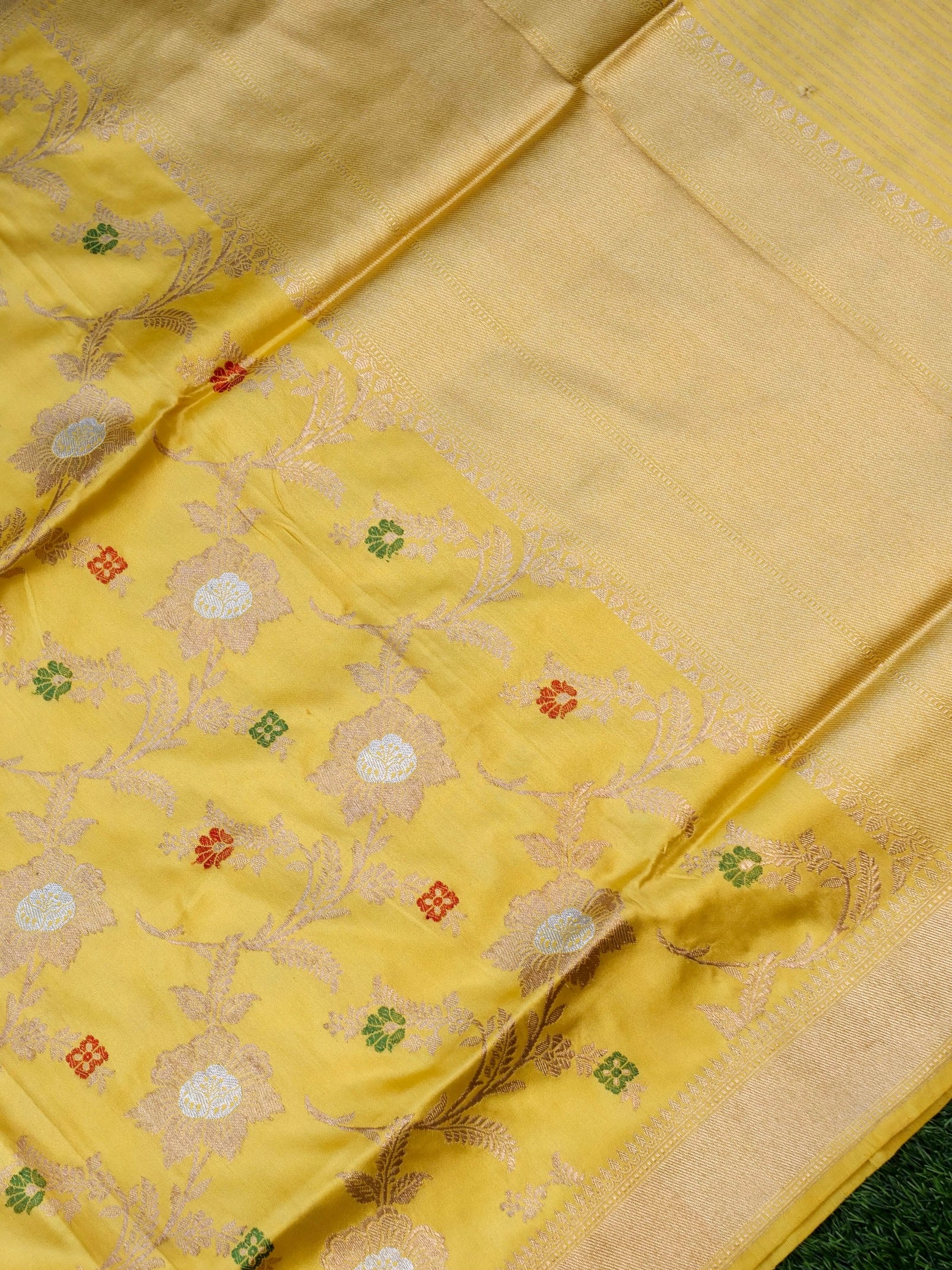 Handwoven Banarasi Katan Silk Kadwa Dupatta