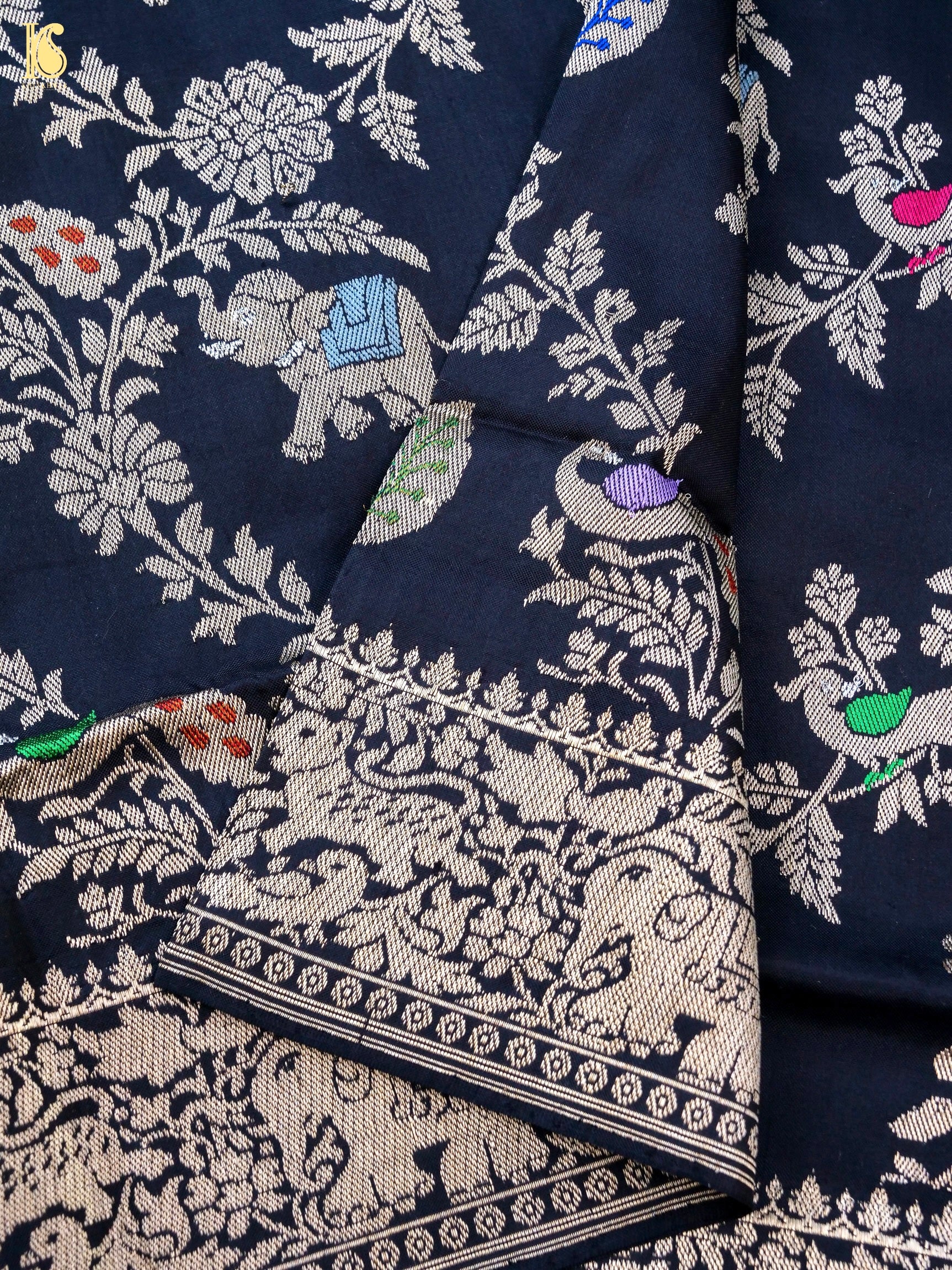 Handwoven Banarasi Katan Silk Kadwa Shikargah Dupatta