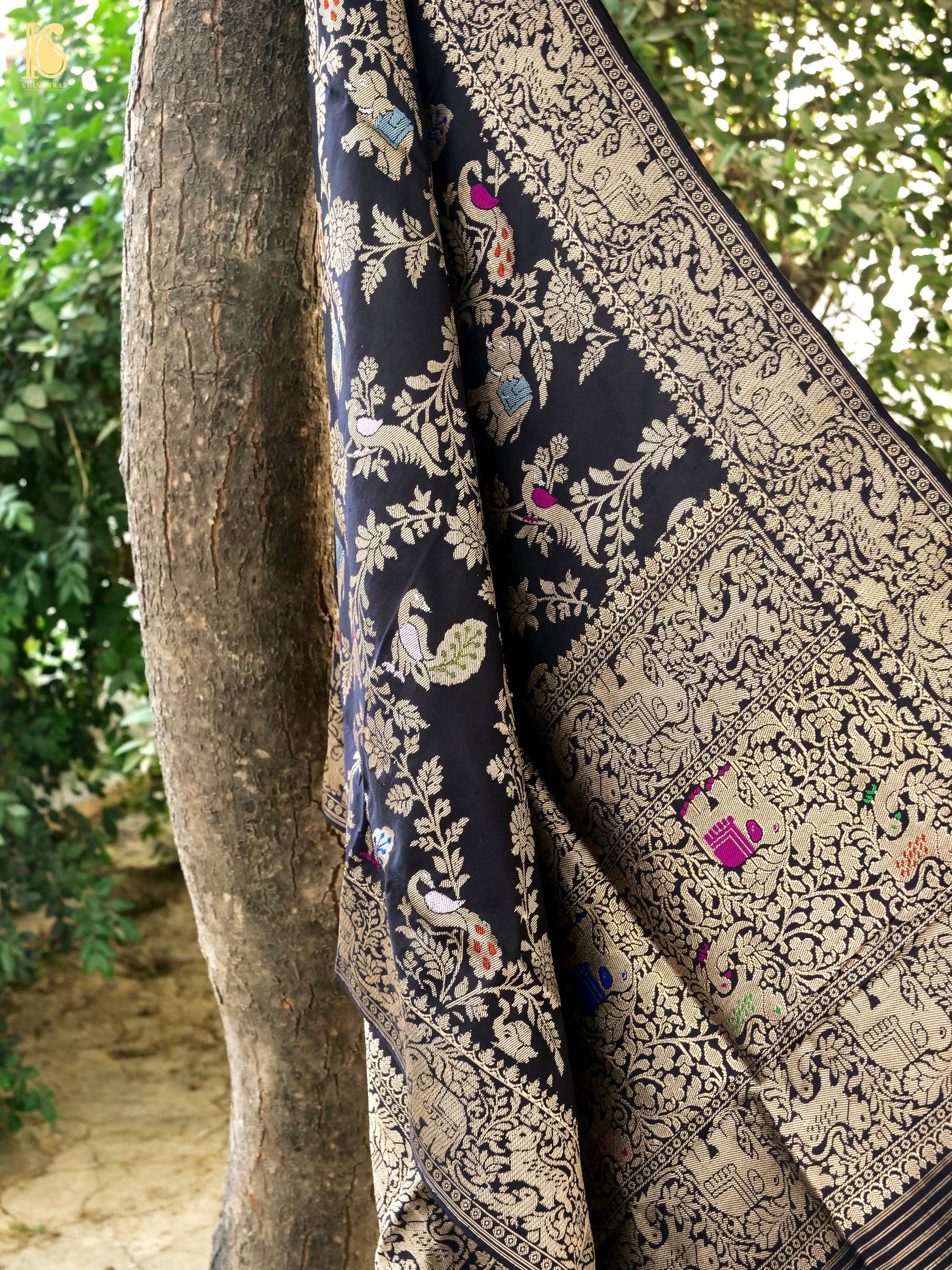 Handwoven Banarasi Katan Silk Kadwa Shikargah Dupatta
