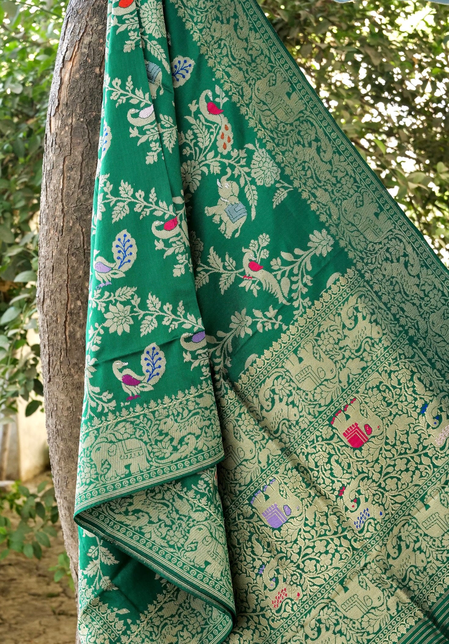Handwoven Banarasi Katan Silk Kadwa Shikargah Dupatta