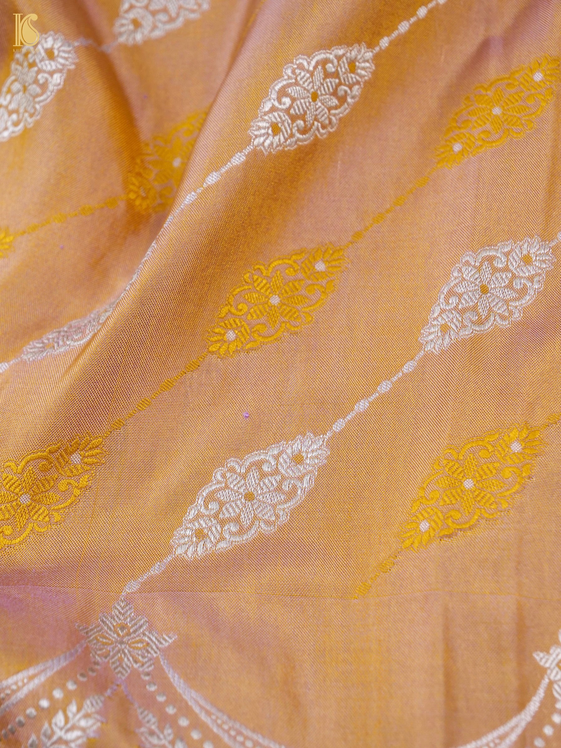 Handloom Banarasi Pure Katan Silk Jaal Saree
