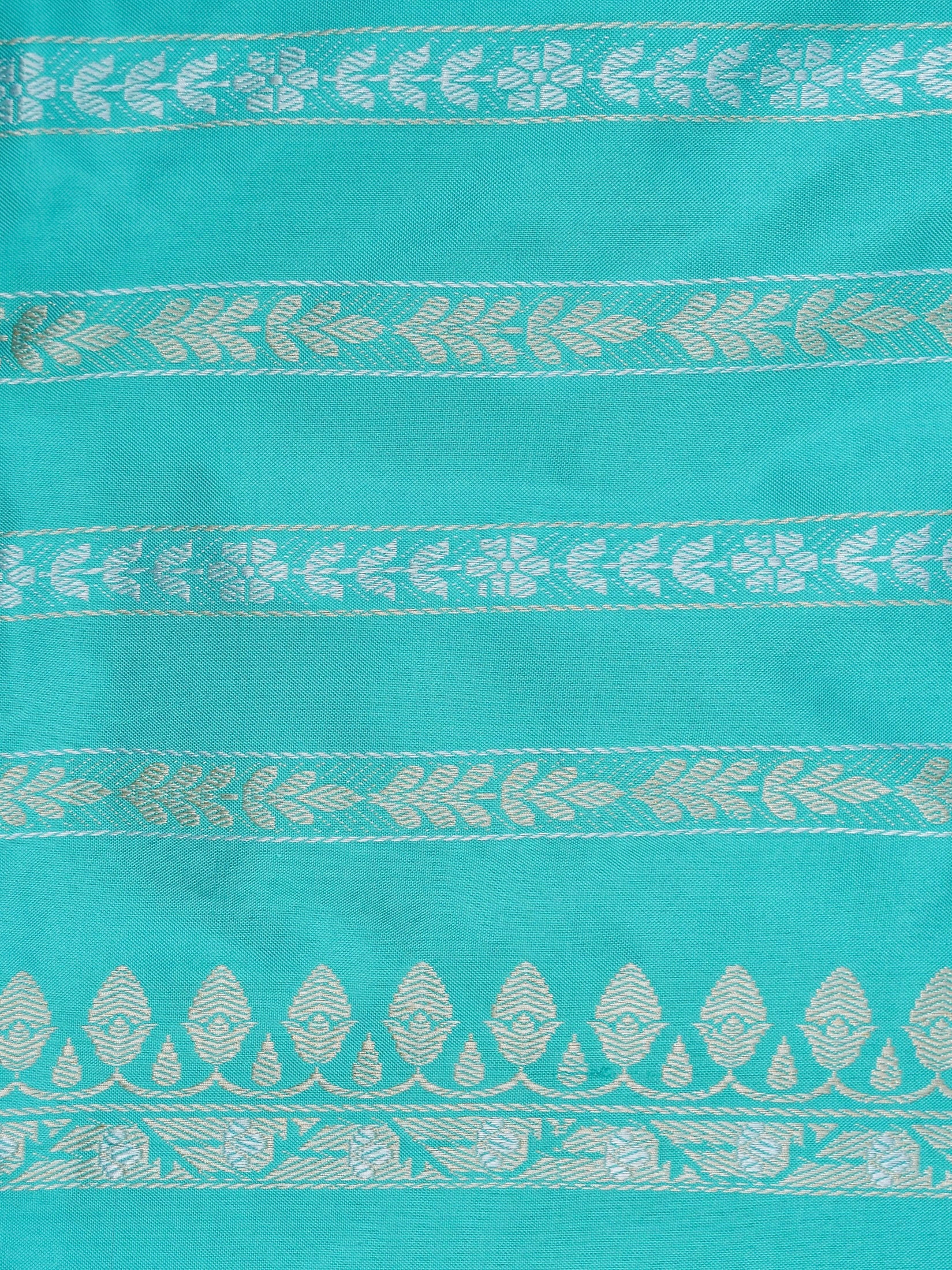 Handloom Banarasi Katan Silk Kadwa Ektara Kumudini Saree