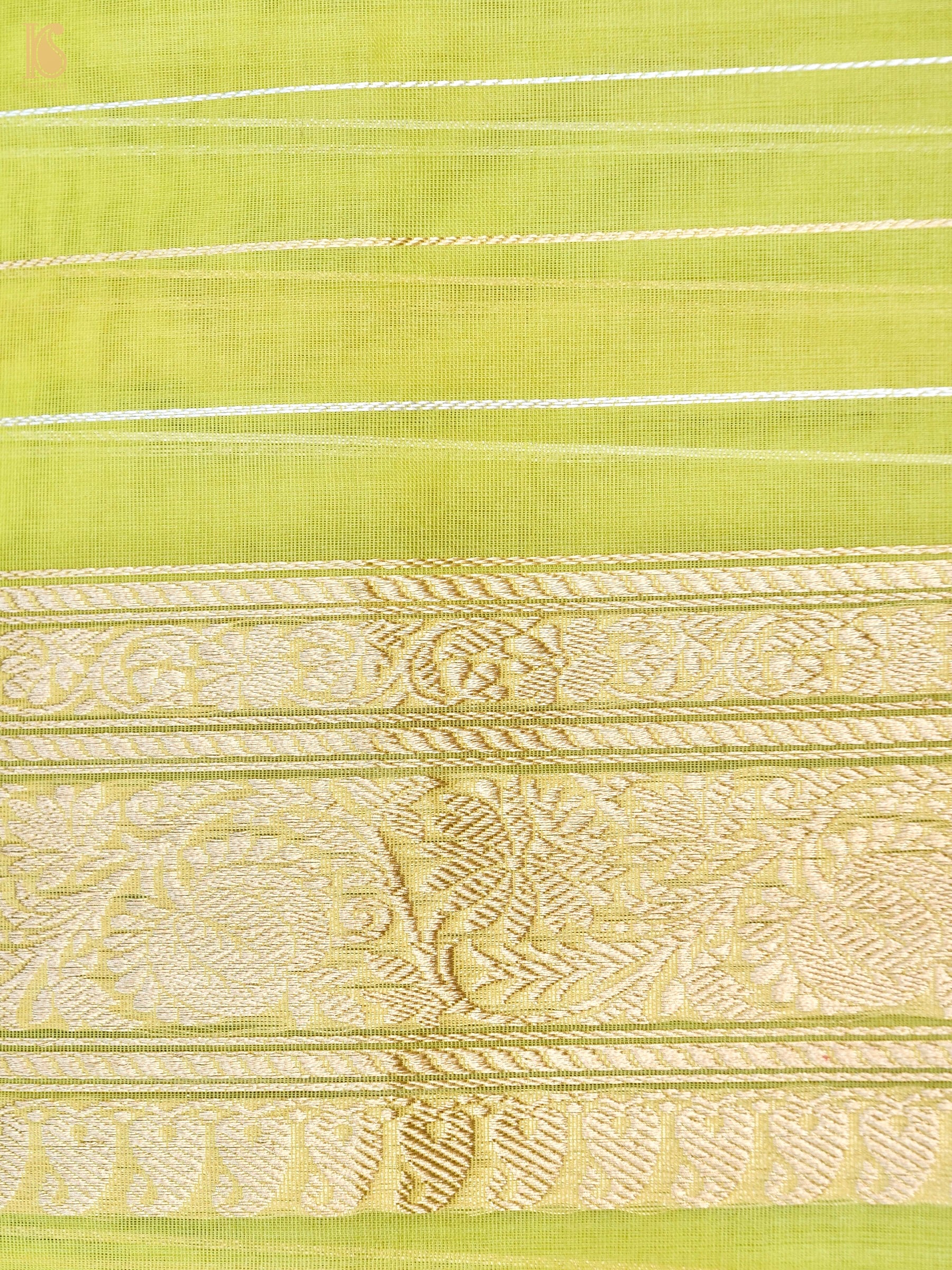 Handloom Banarasi Kora Silk Kadwa Saree
