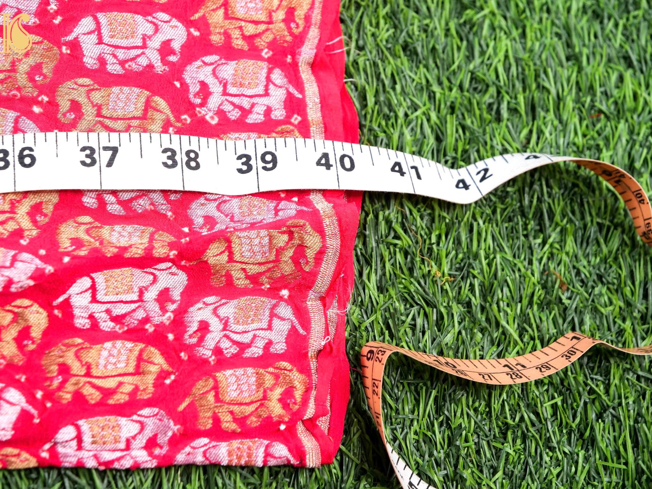 Red Pure Georgette Handloom Banarasi Bandhani Fabric