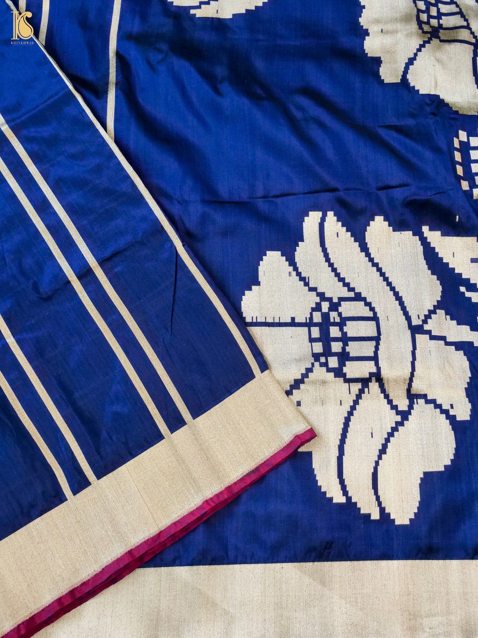 Handloom Banarasi Silk Tanchoi Floral Saree