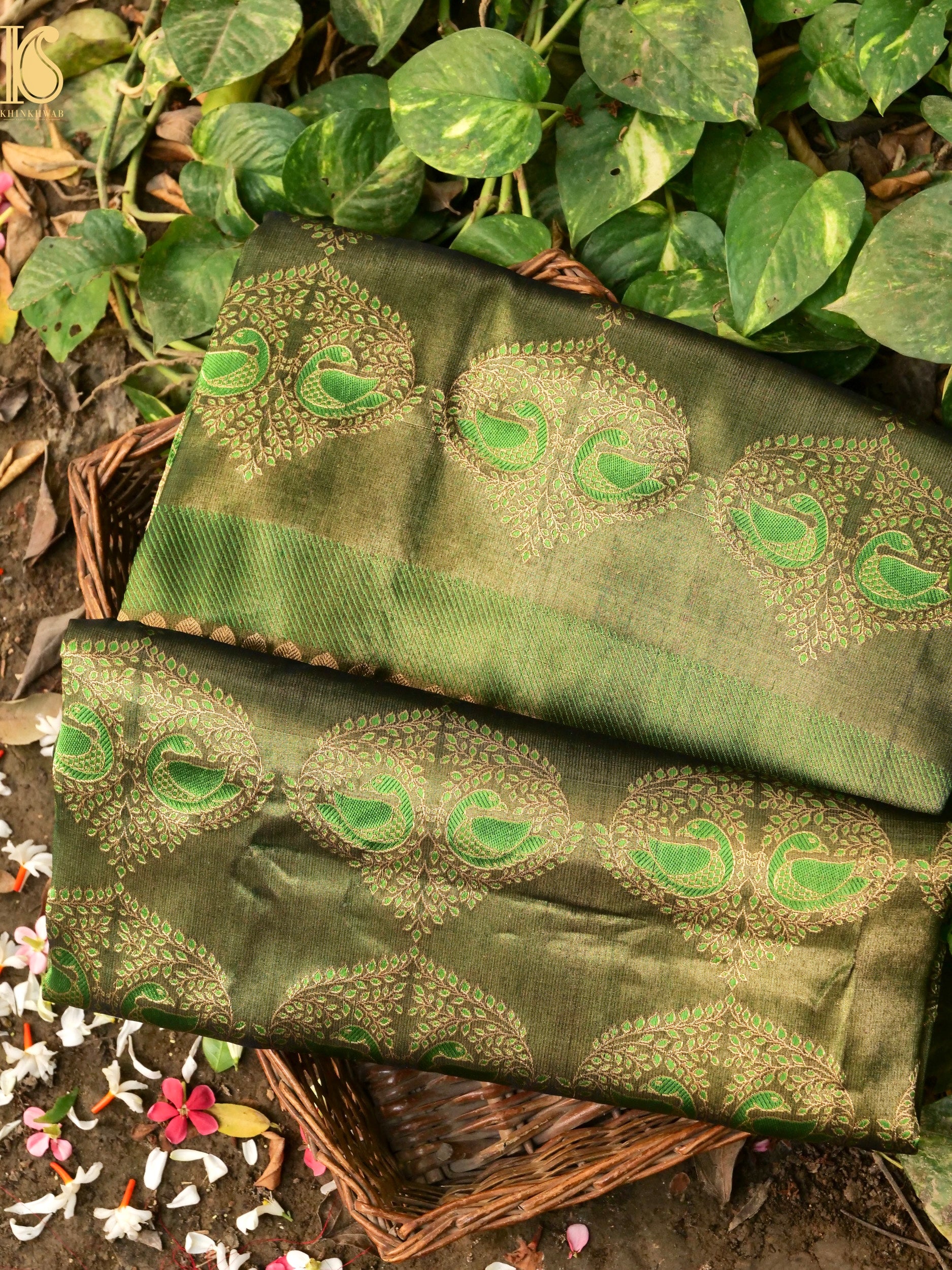Handloom Banarasi Katan Silk Zari Vasket Duck Saree