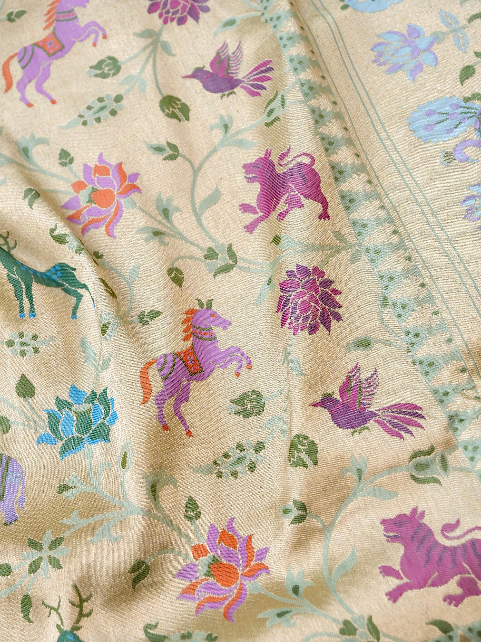 Handloom Banarasi Katan Silk Khinkhab Shikargah Saree