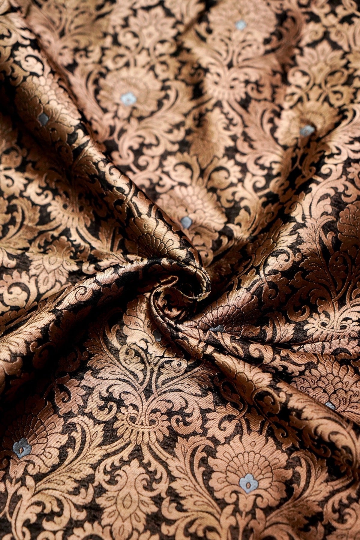 Handloom Pure Brocade Kinkhab Banarasi Fabric