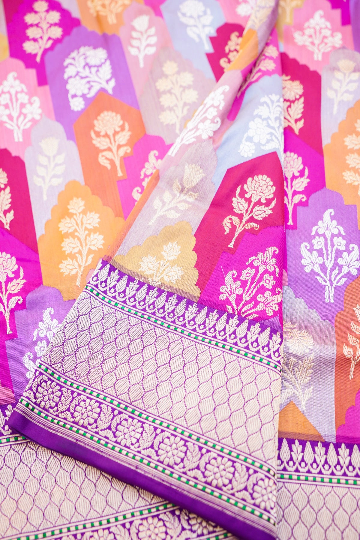 Handloom Banarasi Kadwa Rangkat Katan Silk Saree - Khinkhwab