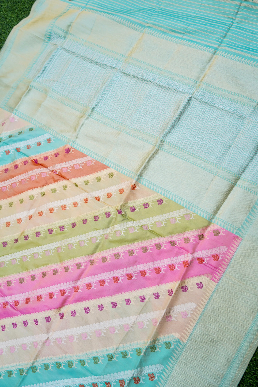 Handloom Banarasi Rangkat Katan Silk Pastel Dupatta - Khinkhwab