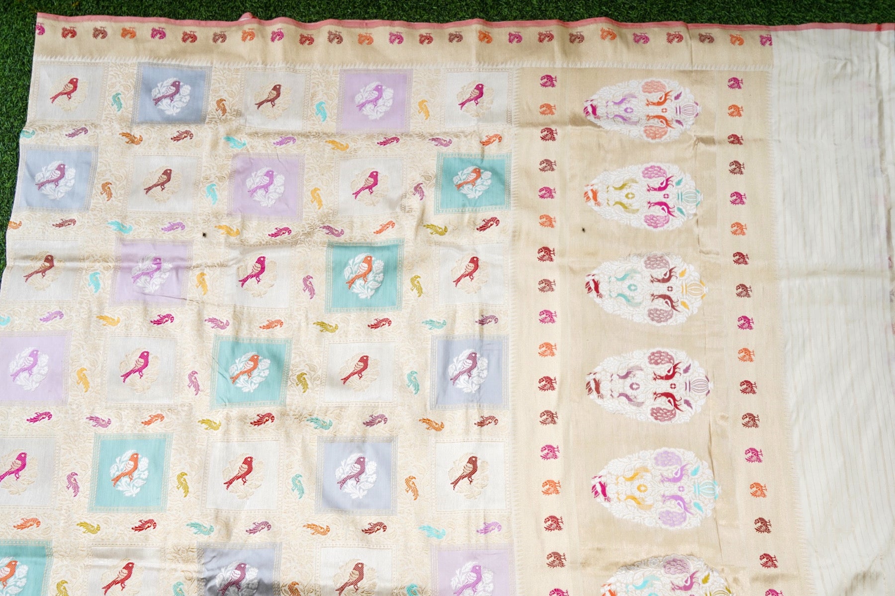 Pure Katan Silk Rangkat Meenakari Parrot Buti Banarasi Saree in Lilac Ivory