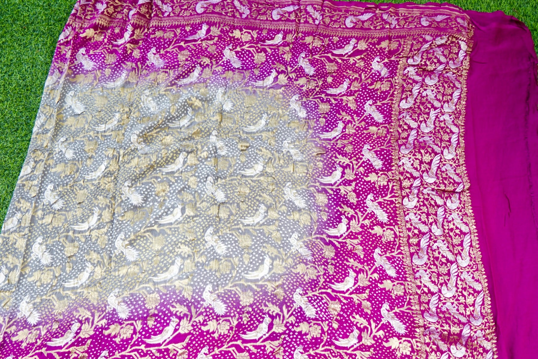 Banarasi Georgette Bandhani Dupatta in Grey and Magenta - Birds of Paradise