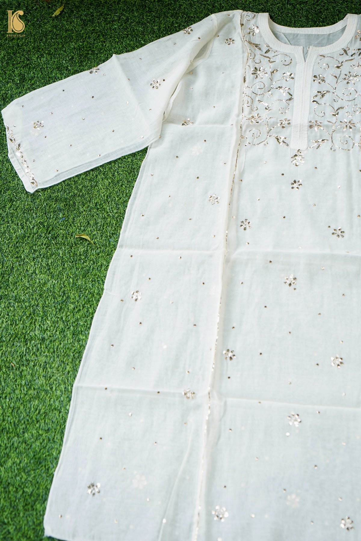Mukaish Mul Chanderi Kurta with Dupatta in White