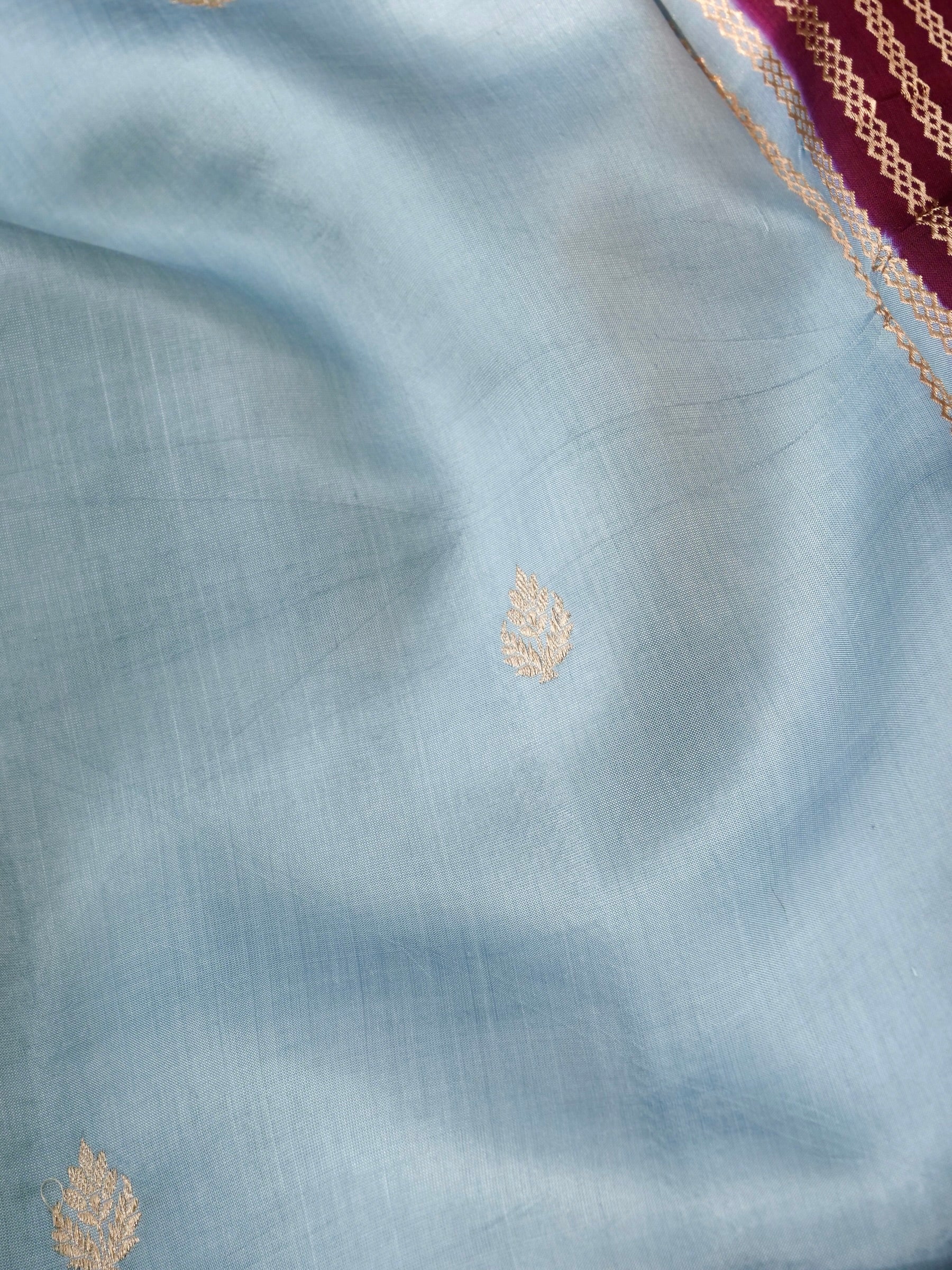 Handloom Banarasi Pure Katan Silk Kadwa Saree in Ice Blue with Standing Nandi Motif - Khinkhwab