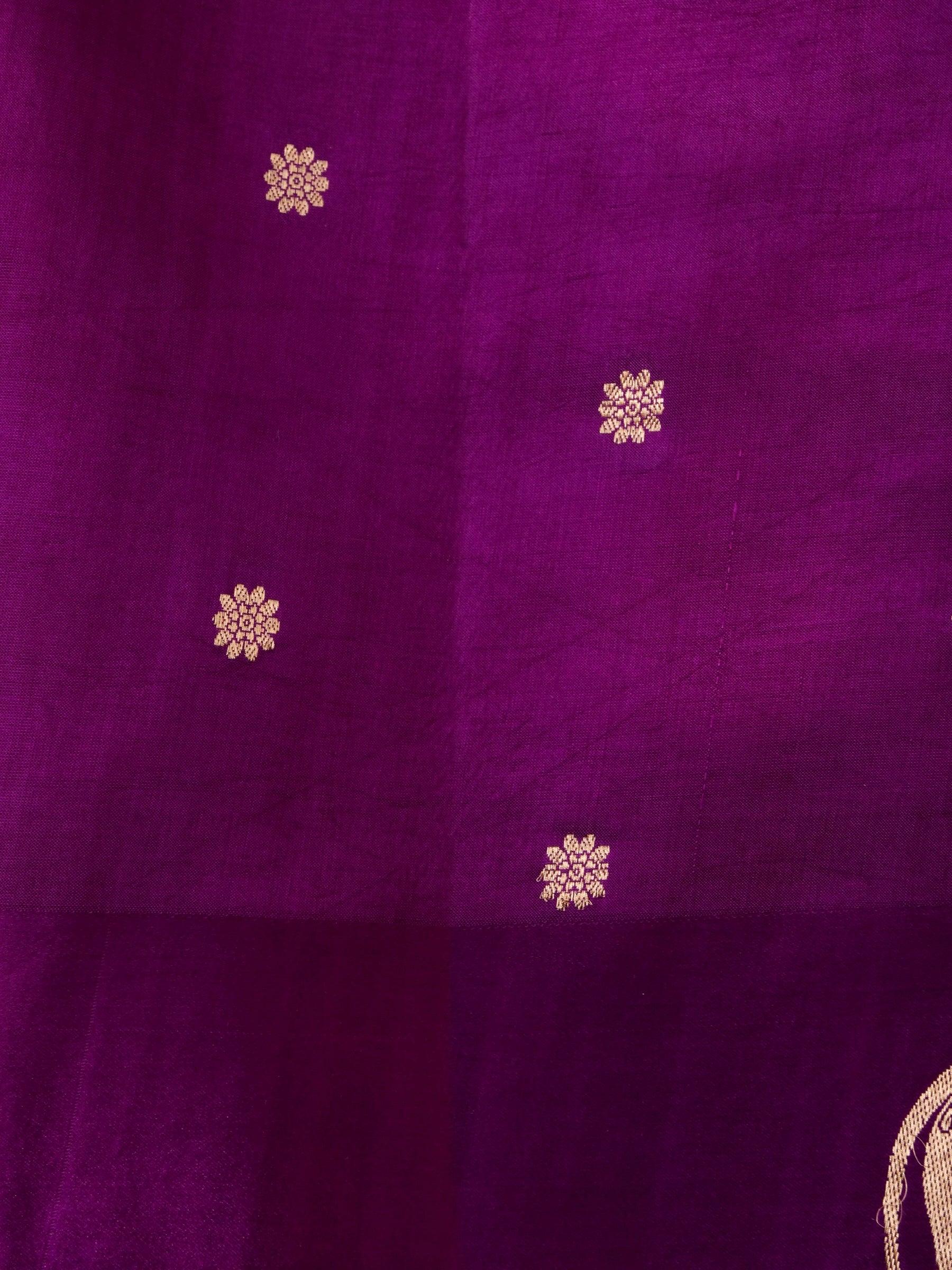 Handloom Banarasi Pure Katan Silk Kadwa Saree in Peach with Nandi Motif - Khinkhwab