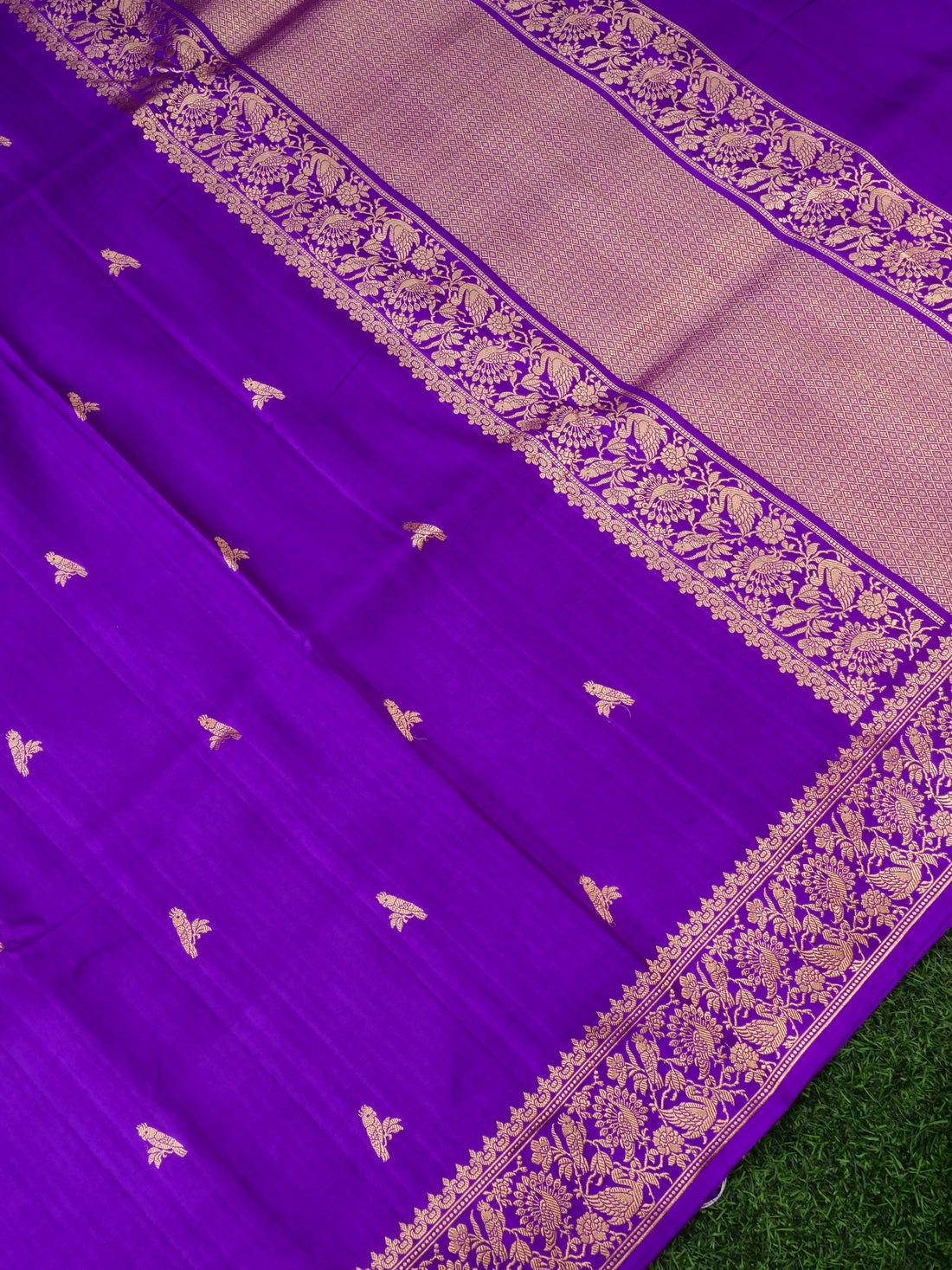 Handloom Banarasi Pure Katan Silk Kadwa Saree in Purple with Parrot Butis - Khinkhwab