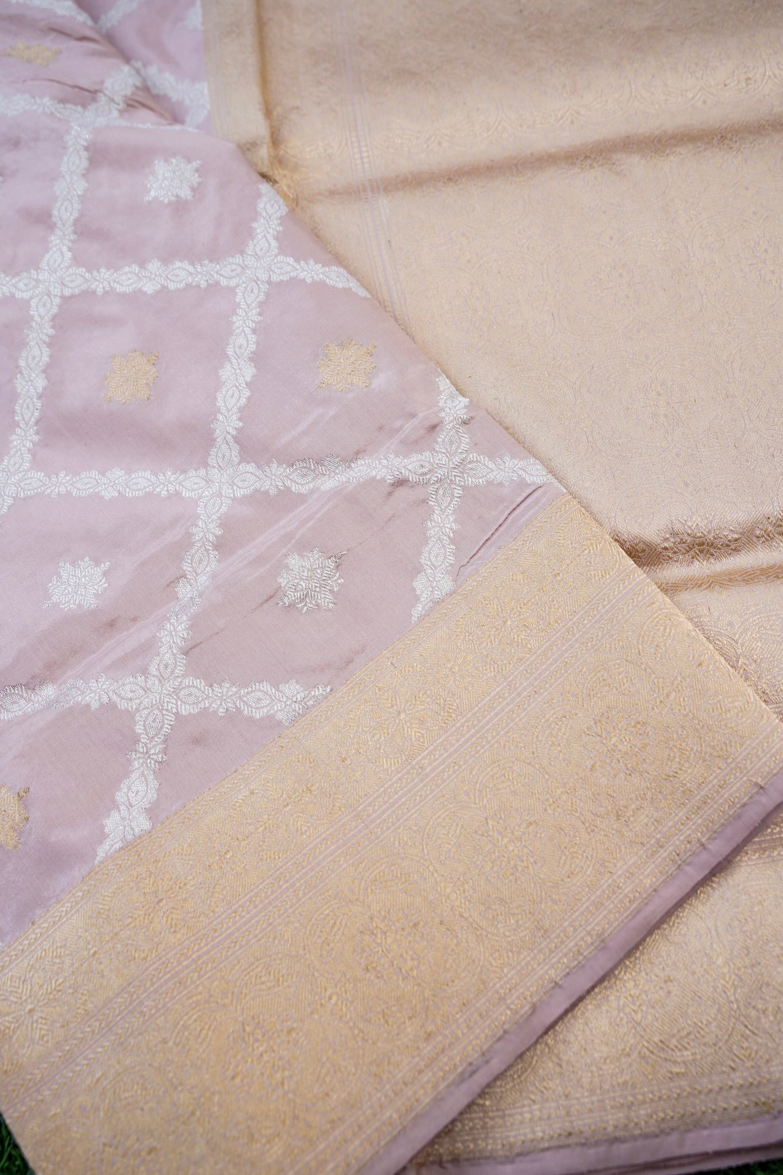 Banarasi Katan Silk Kadwa Handloom Saree in Blush Pink - Khinkhwab