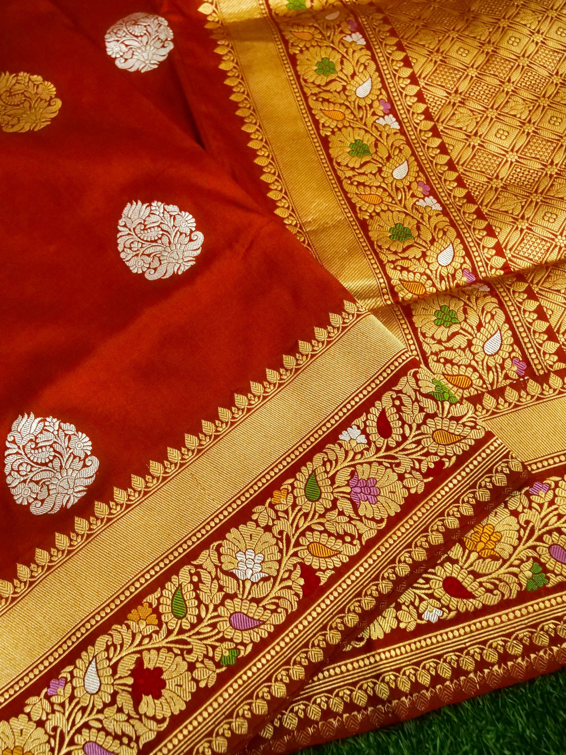Banarasi Katan Silk Kadwa Alfi Boota Handloom Saree | Rust - Khinkhwab