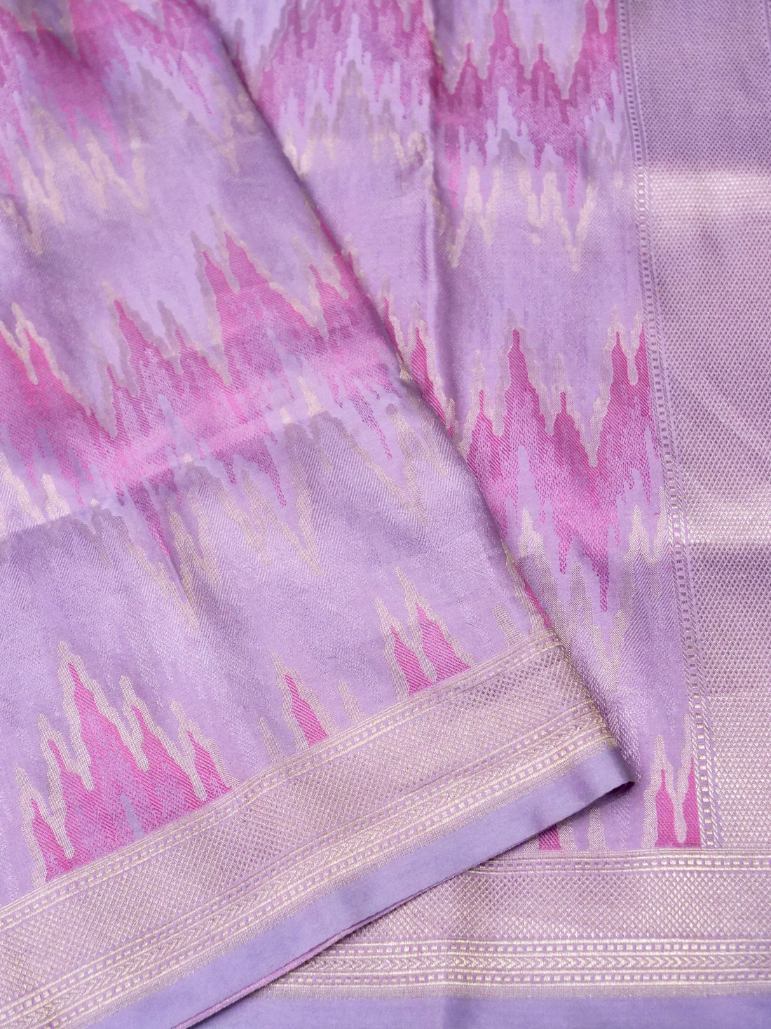 Banarasi Katan Silk Resham Tanchoi Handwoven Saree in Lilac Pink - Khinkhwab