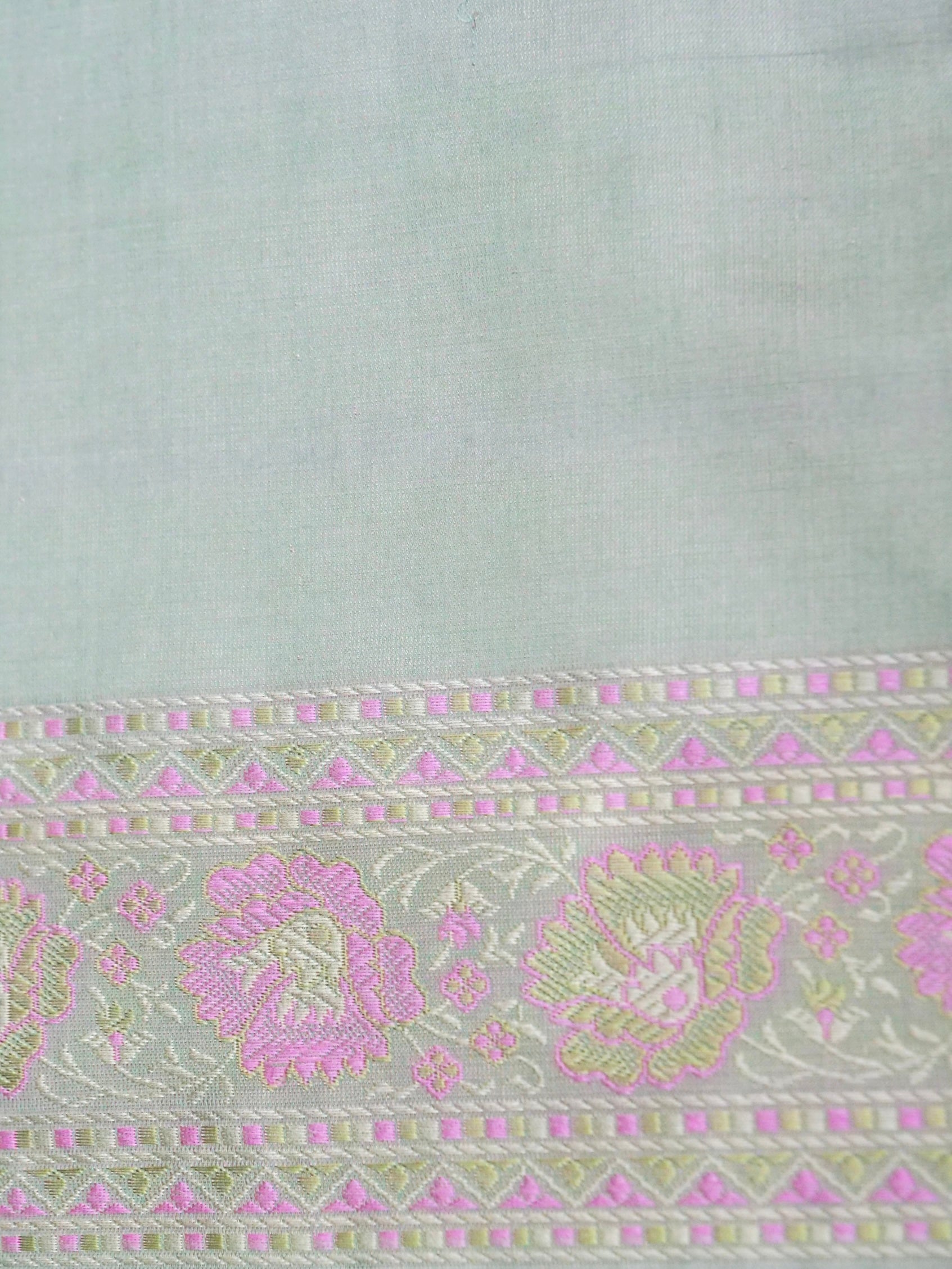 Banarasi Katan Silk Resham Tanchoi Handwoven Saree in Sea Green