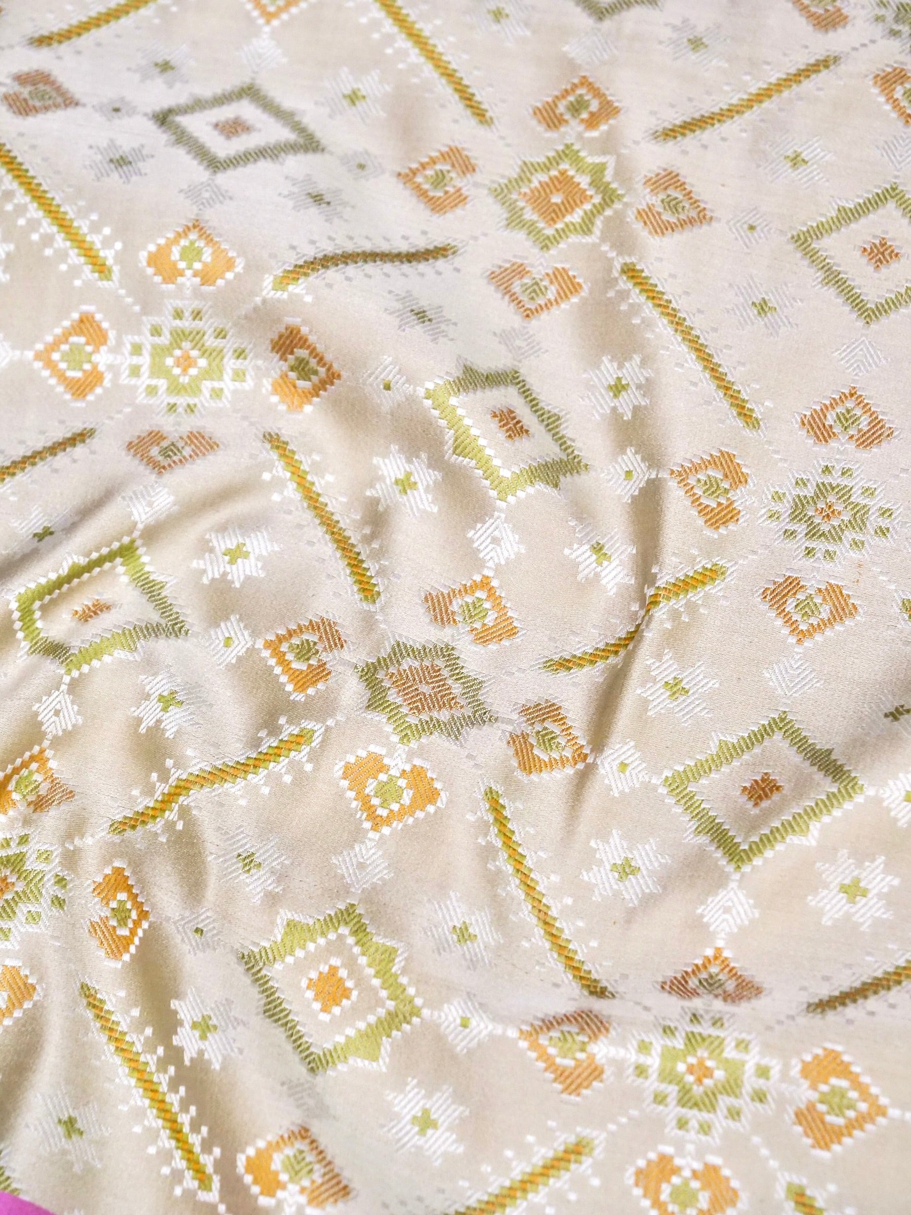Banarasi Katan Silk Patola Jaal Handwoven Saree in Cream - Khinkhwab
