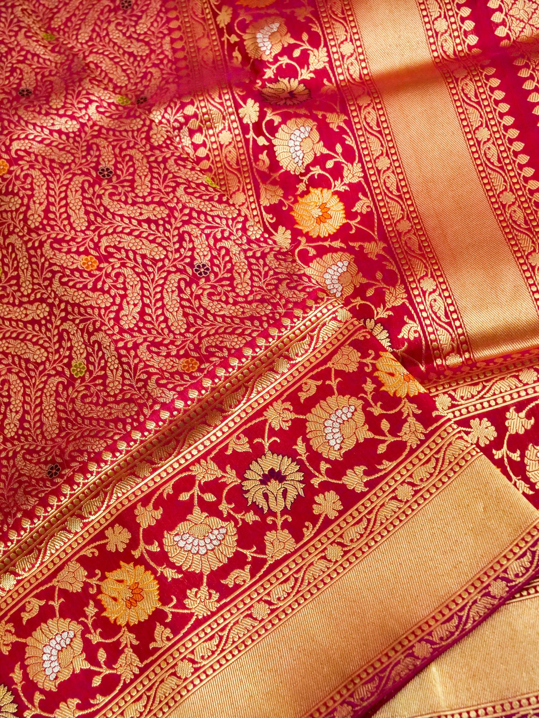 Banarasi Katan Silk Zari Tanchoi Handloom Saree | Magenta - Khinkhwab