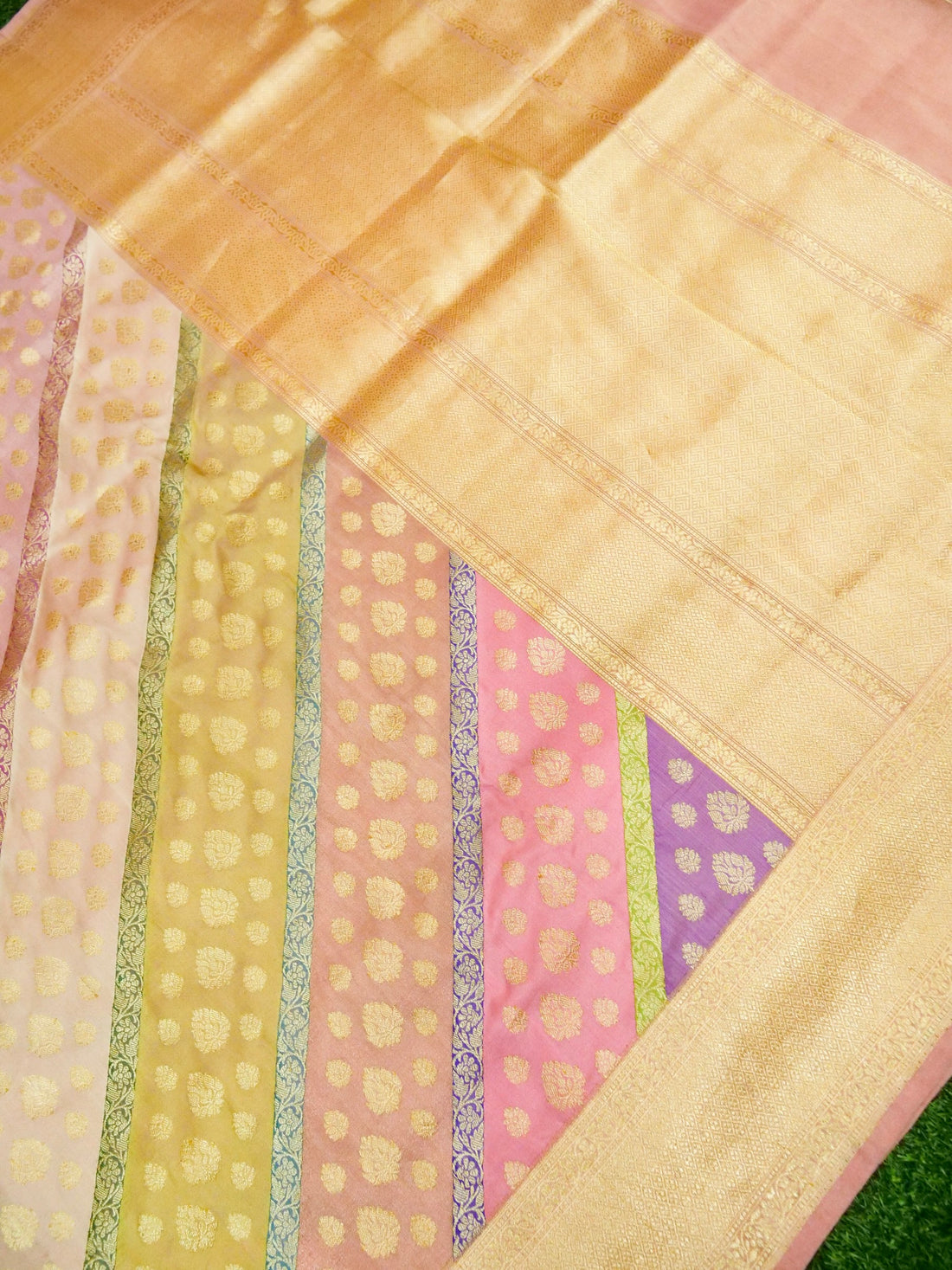 Banarasi Katan Silk Kadwa Rangkat Handloom Saree | Multicolour - Khinkhwab
